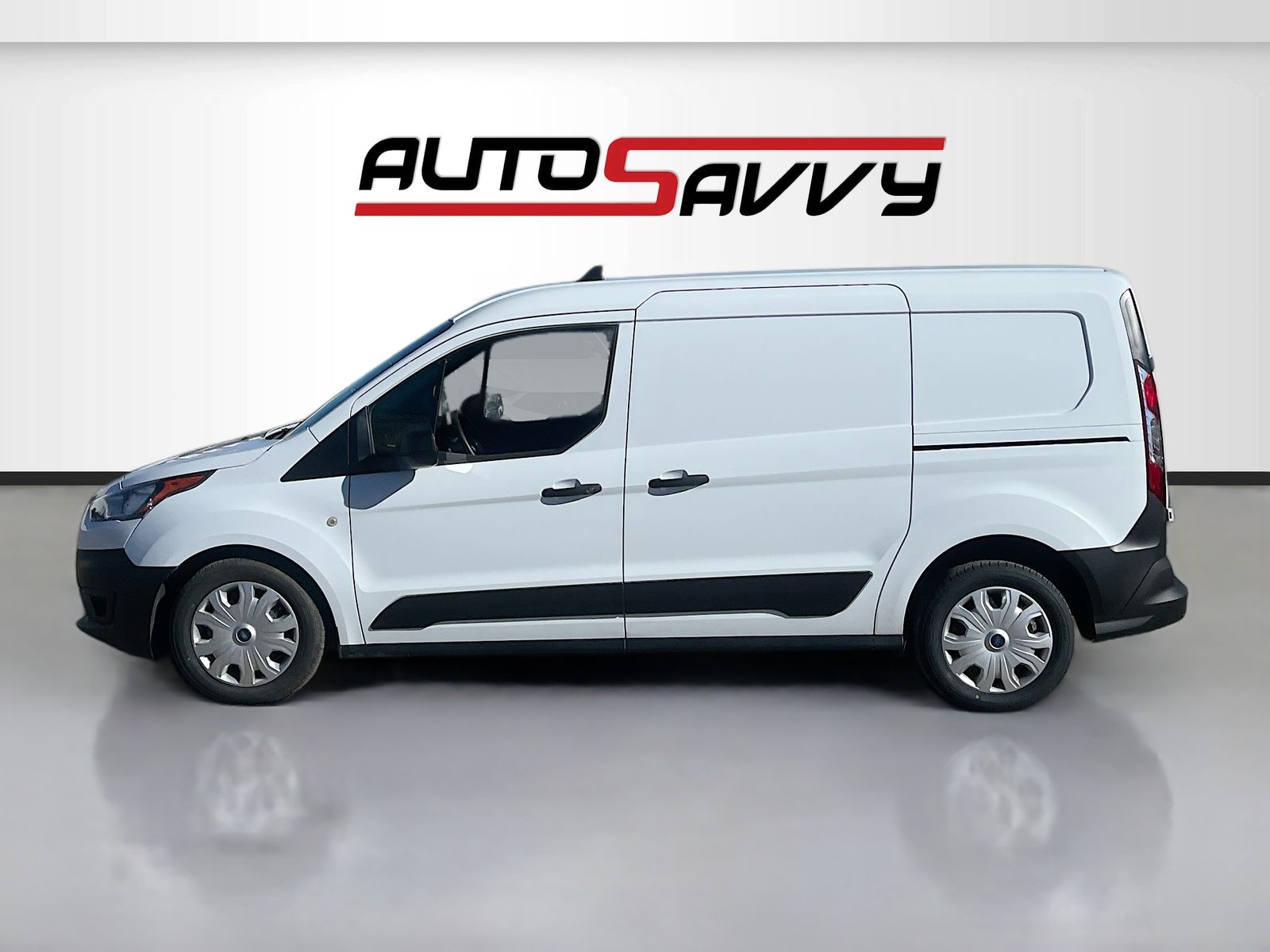 Used 2023 White Ford XL image 4