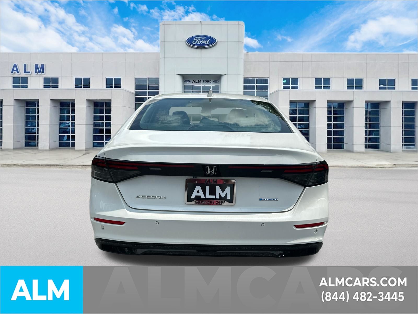 Used 2023 White Honda EX-L image 6