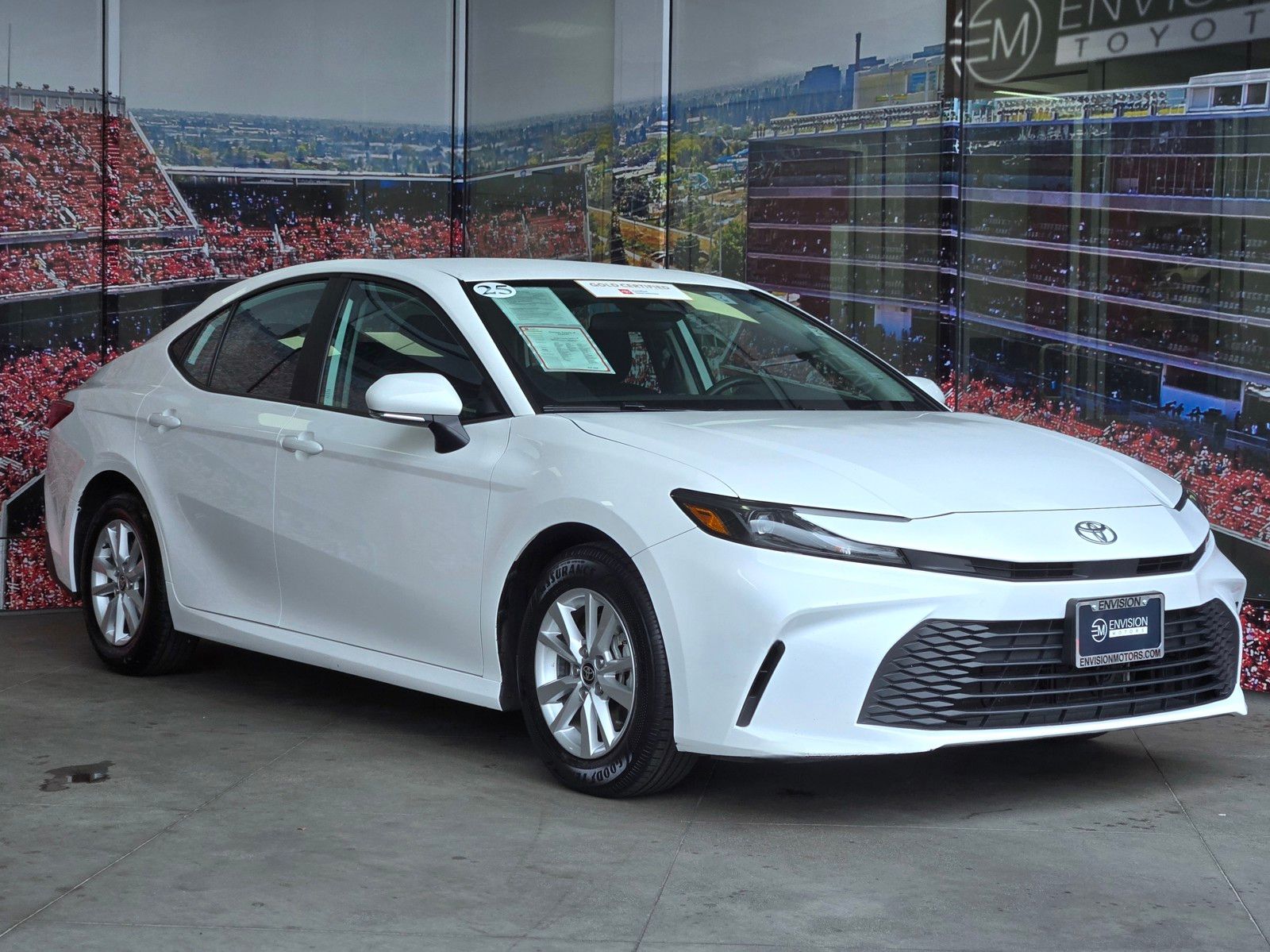 2025 Toyota Camry LE FWD