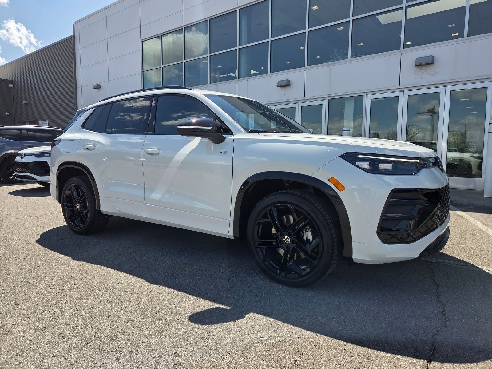 new 2026 Volkswagen Tiguan car, priced at $39,687
