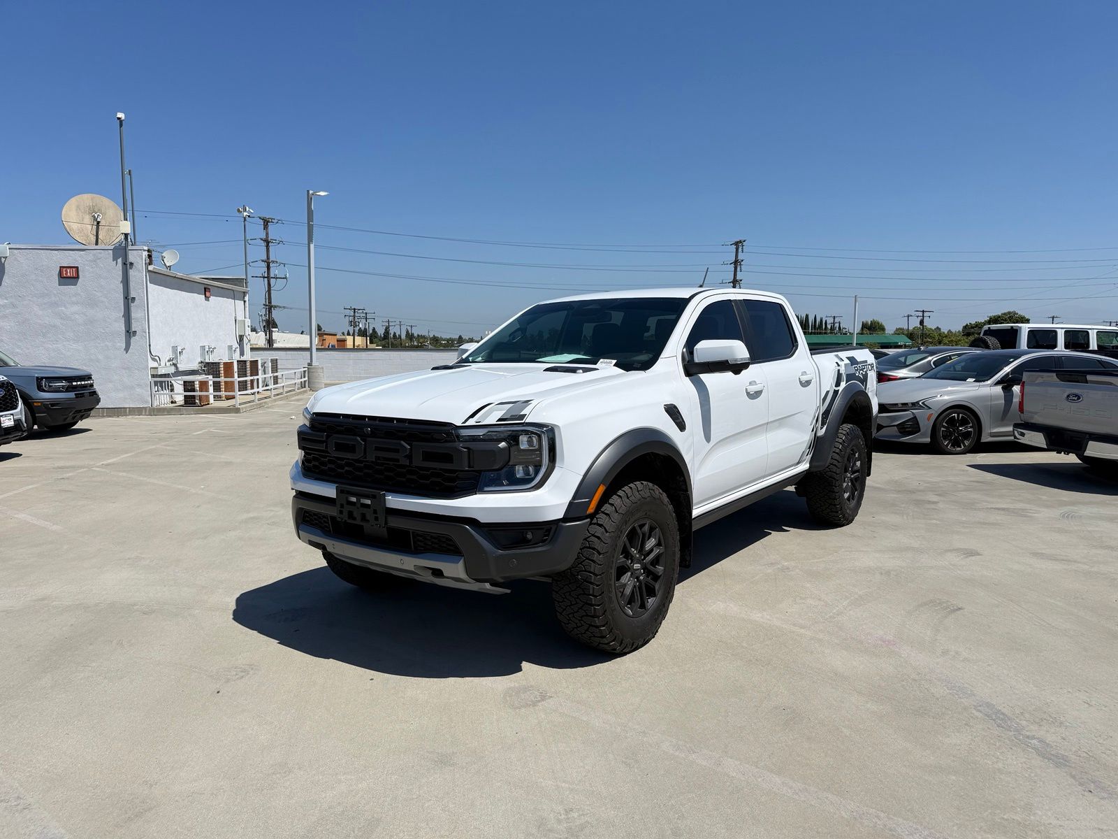 Oxford White 2025 Ford Ranger Pickup Truck Four-Wheel Drive Automatic