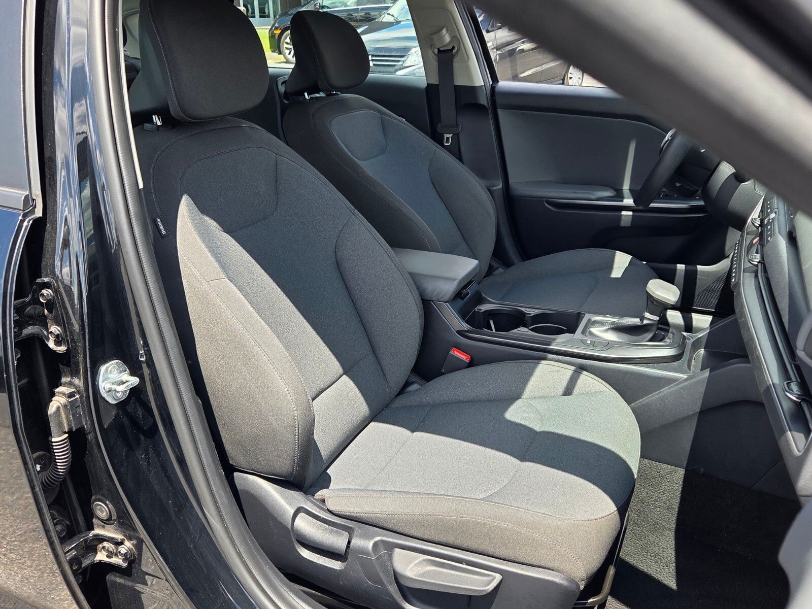 Used 2025 Black Kia LXS image 16