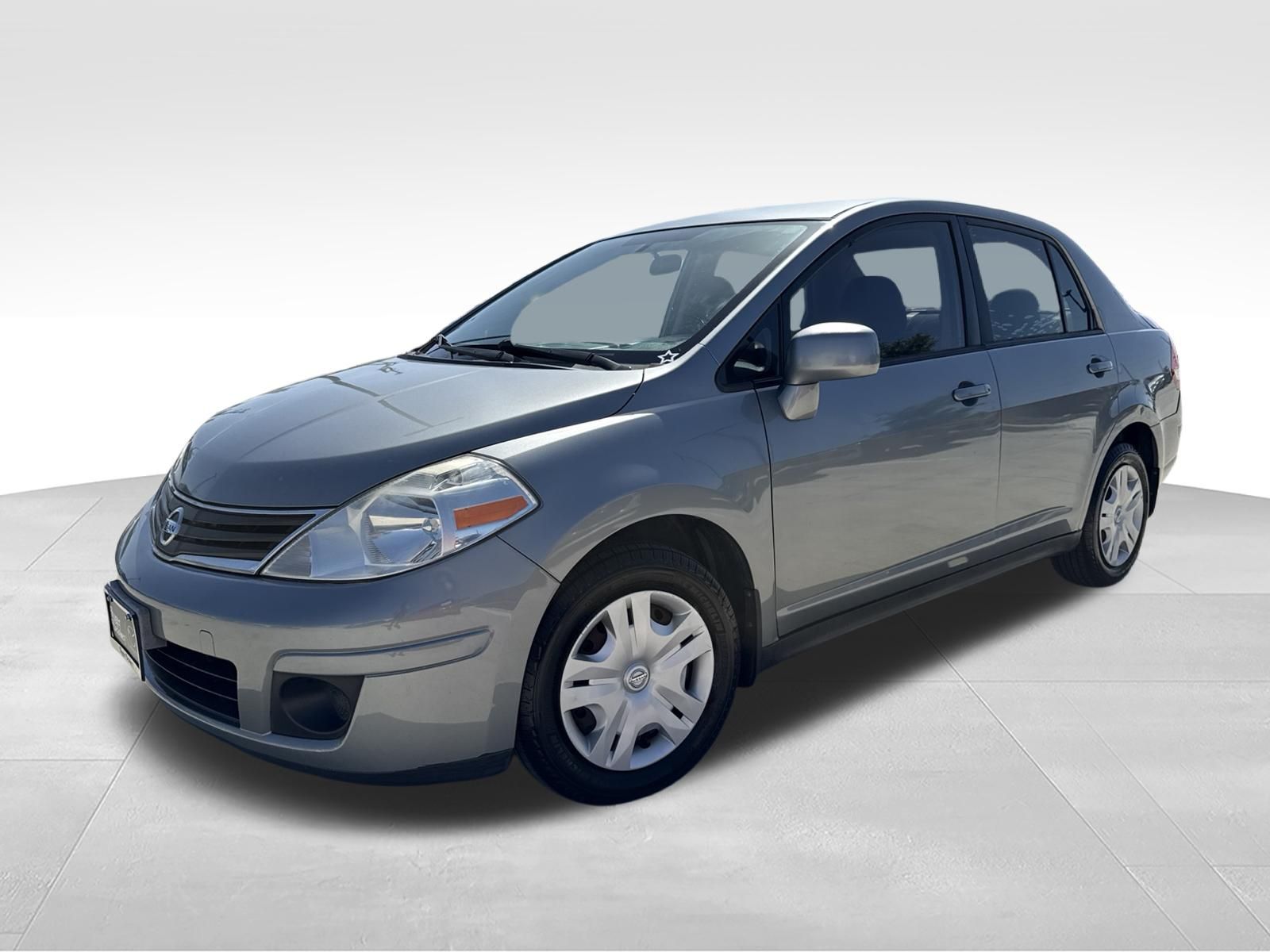 2011 Nissan Versa 1.8 S