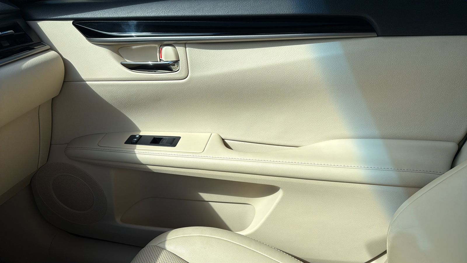 Used Car 2015 Lexus Es  350 For Sale Under $20,000 In Austin, Texas