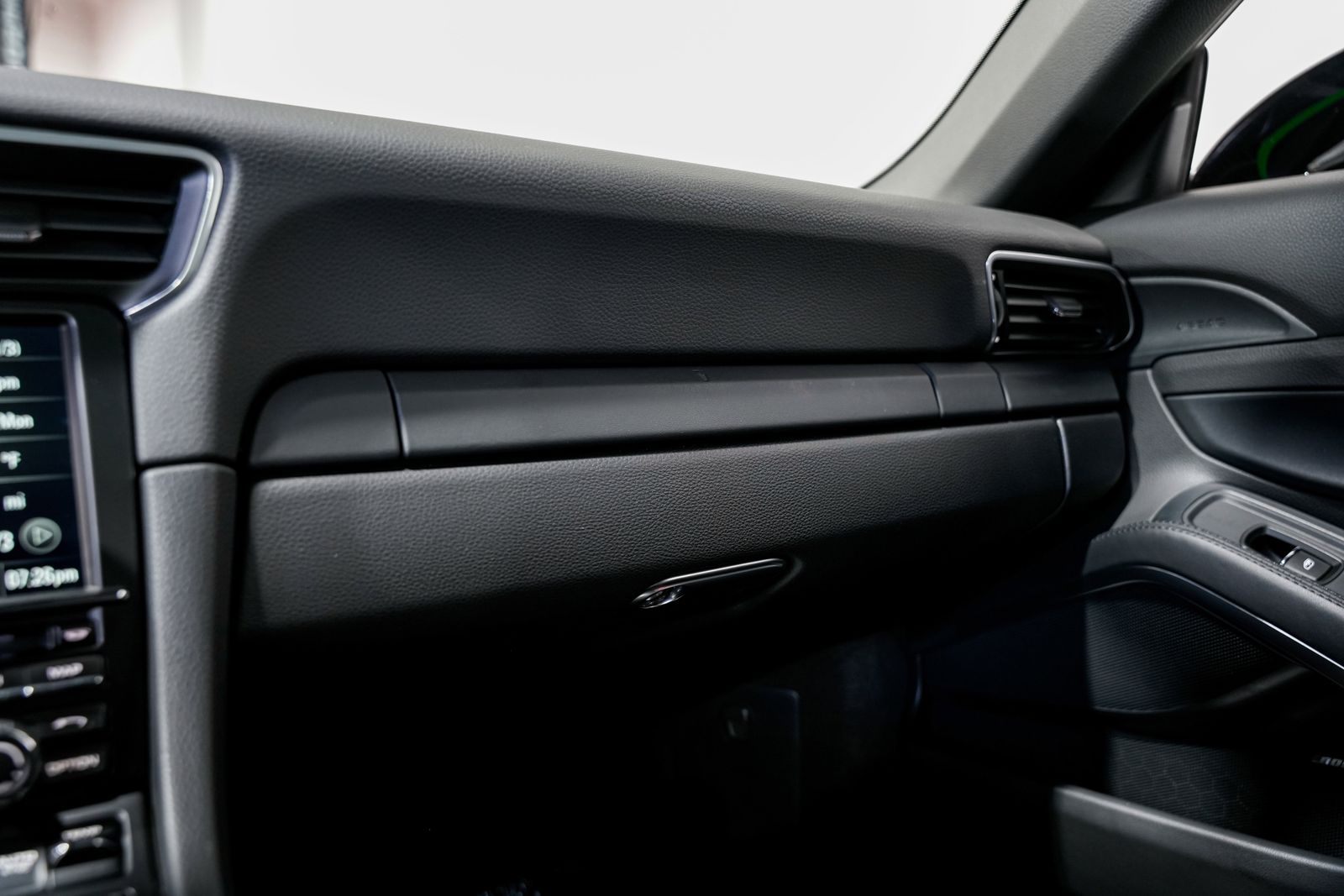 2014 Porsche 911 Carrera 4S — photo 16