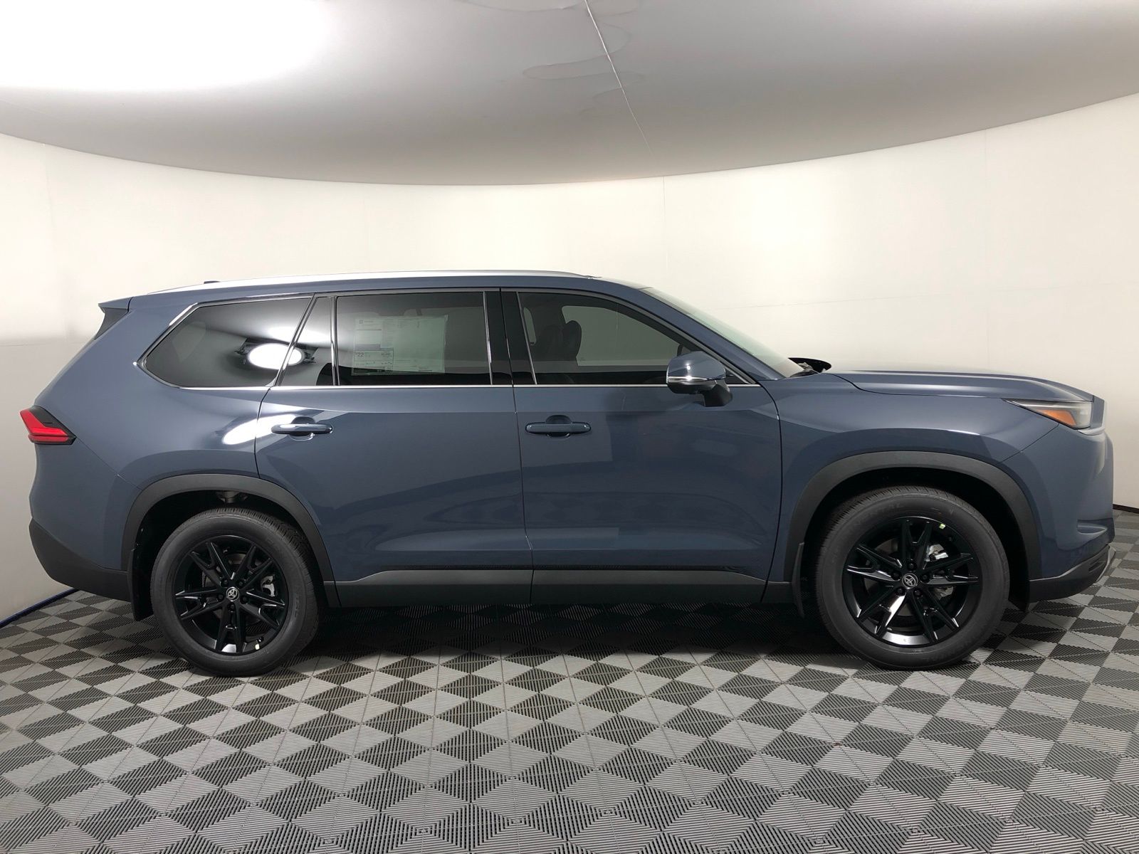 Thumbnail: 2026 Toyota Grand Highlander - 4
