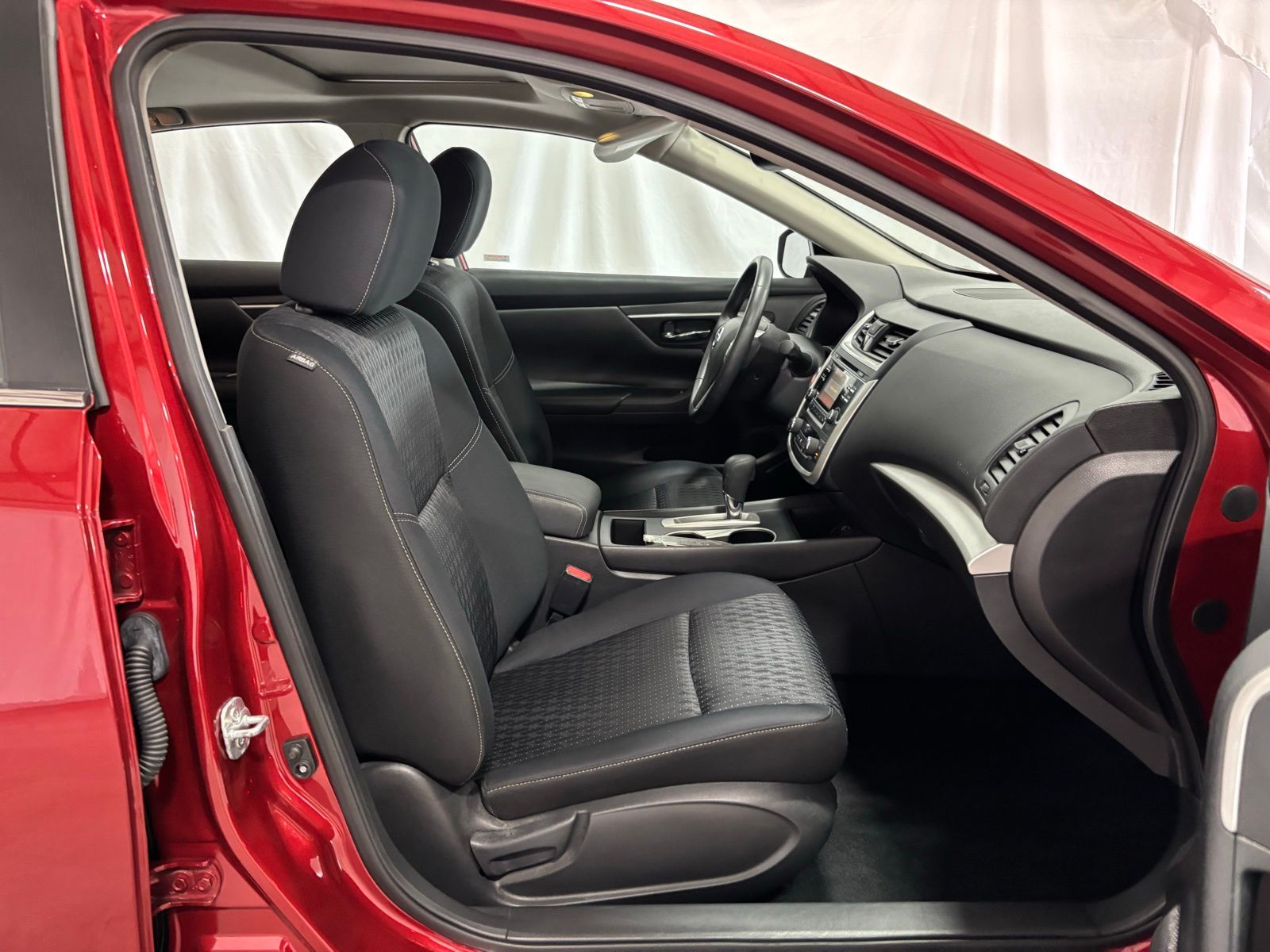 Used Car 2016 Nissan Altima  2.5 Sv For Sale Under $12,000 In Austin, Texas