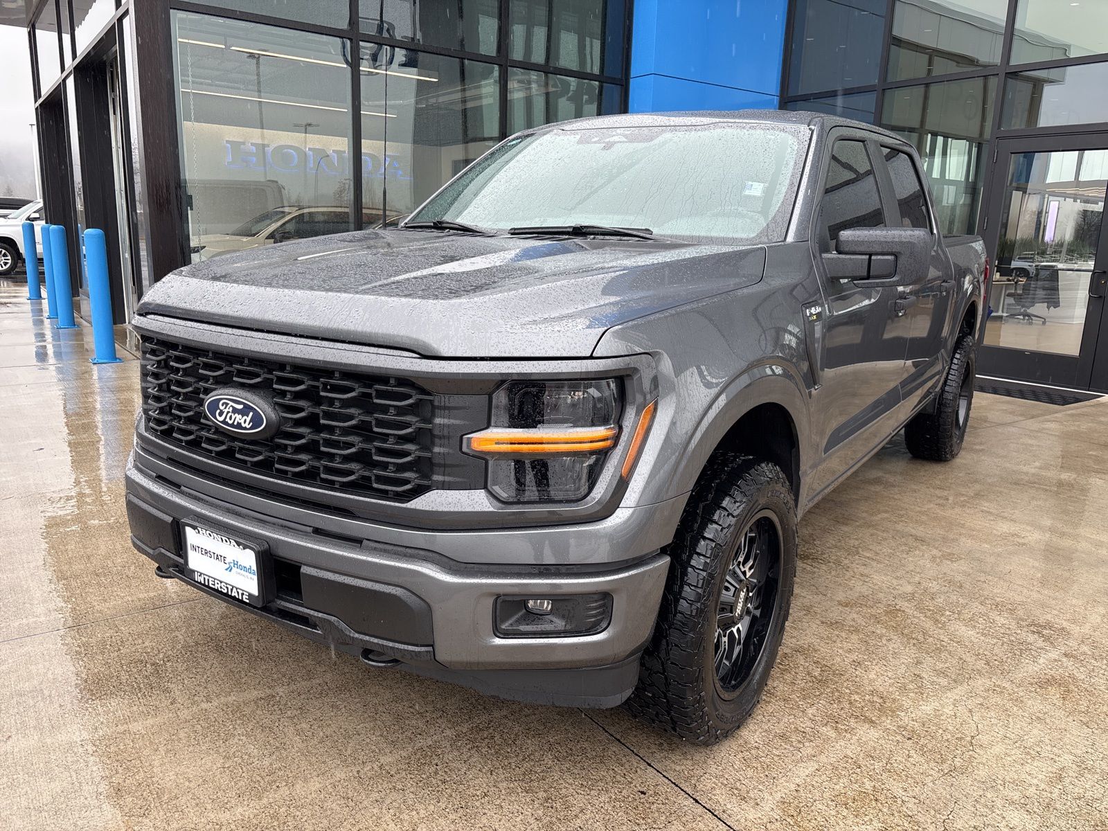 2025 Ford F-150 STX 4dr SuperCrew 4WD
