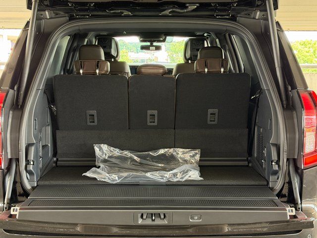 New 2027 Agate Black Metallic Ford King Ranch image 17
