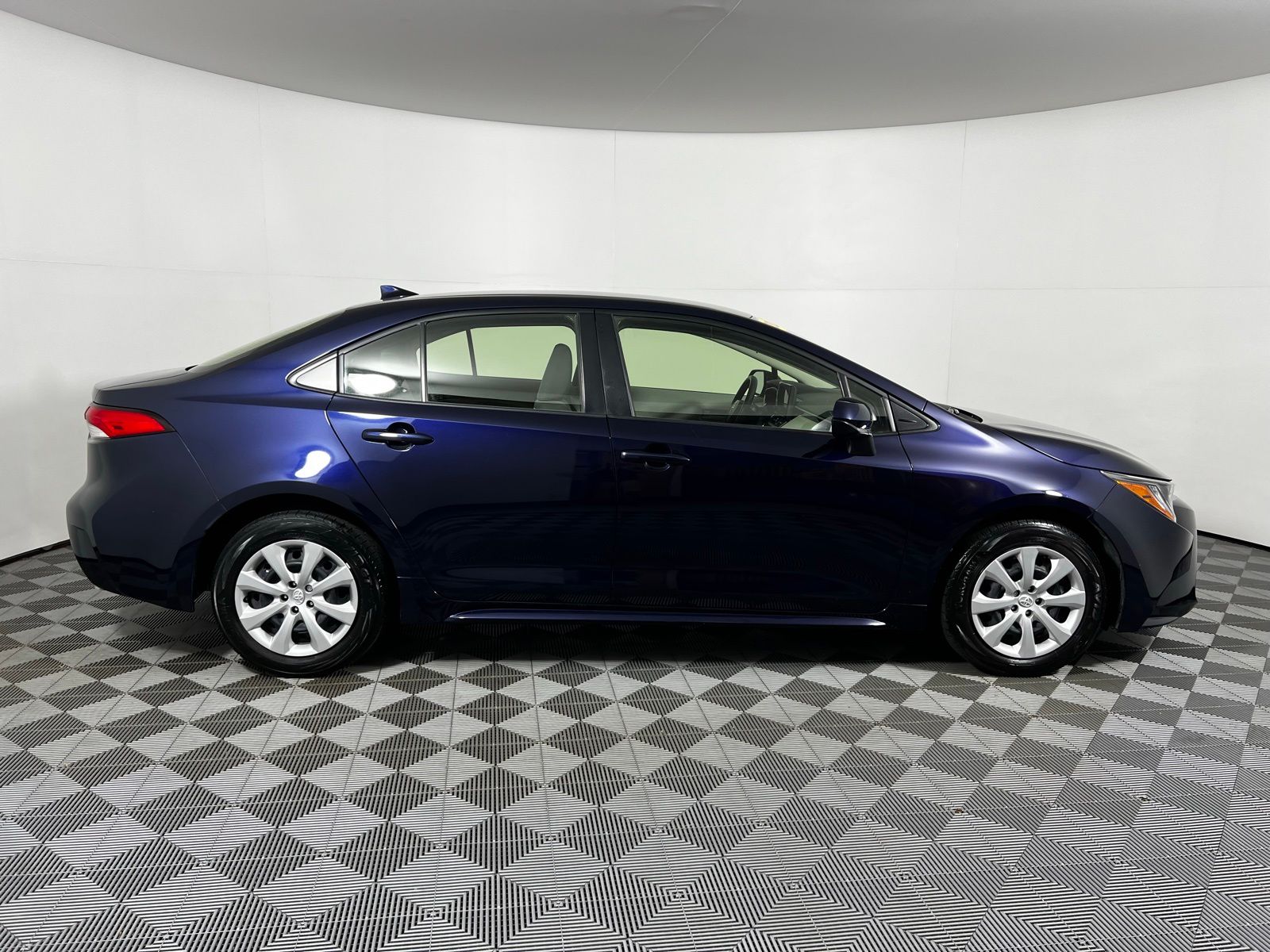 Thumbnail: 2024 Toyota Corolla - 4
