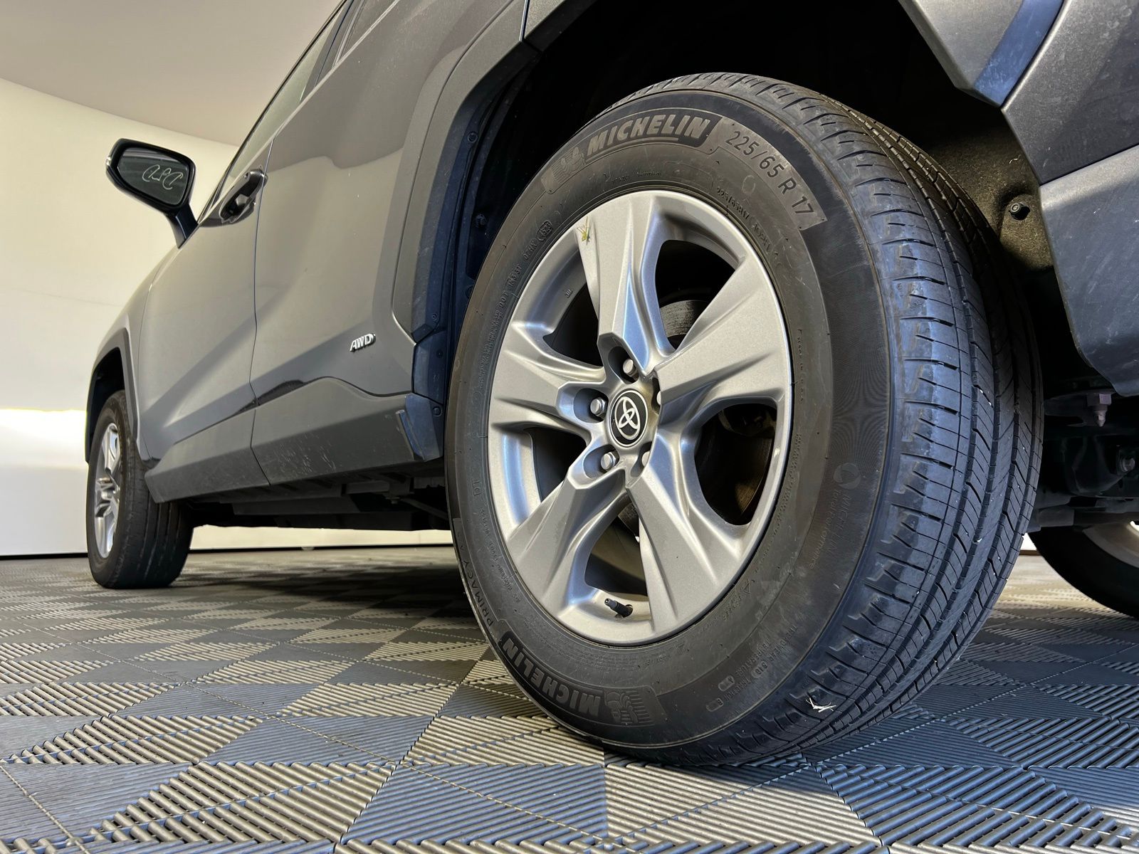Thumbnail: 2024 Toyota RAV4 - 9