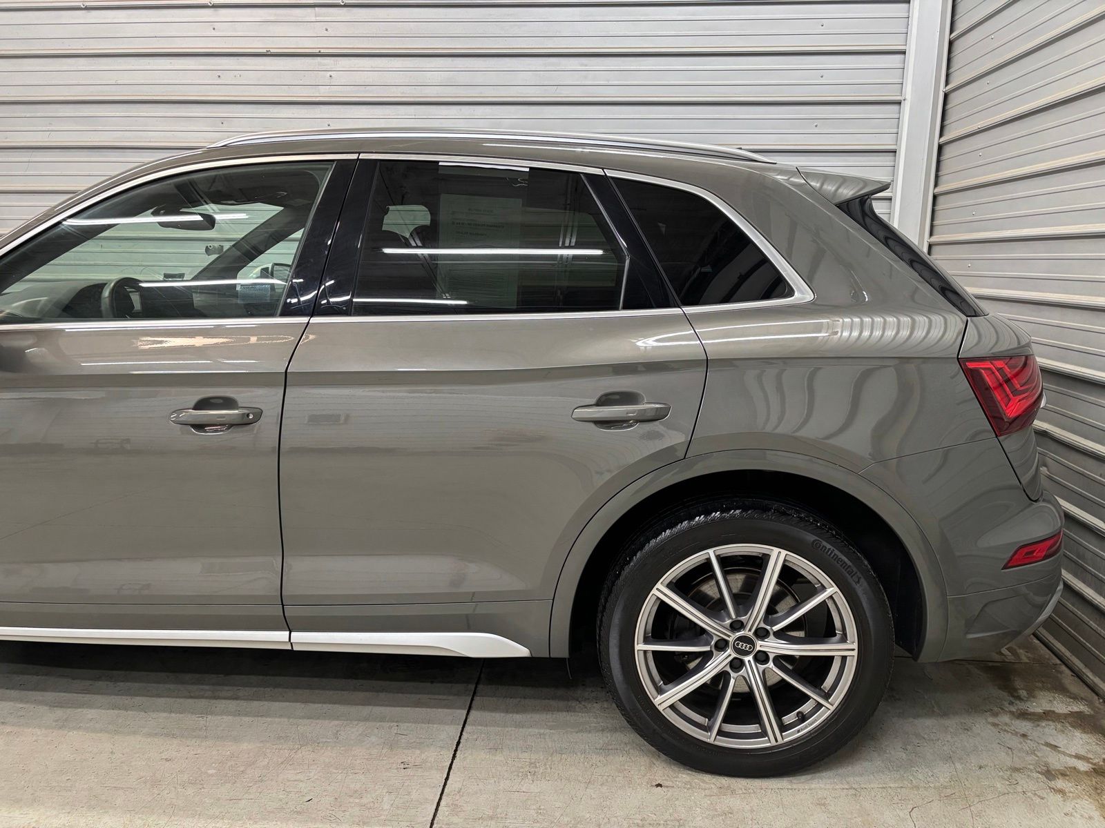 2023 Audi SQ5 3.0T quattro Premium - Image 5