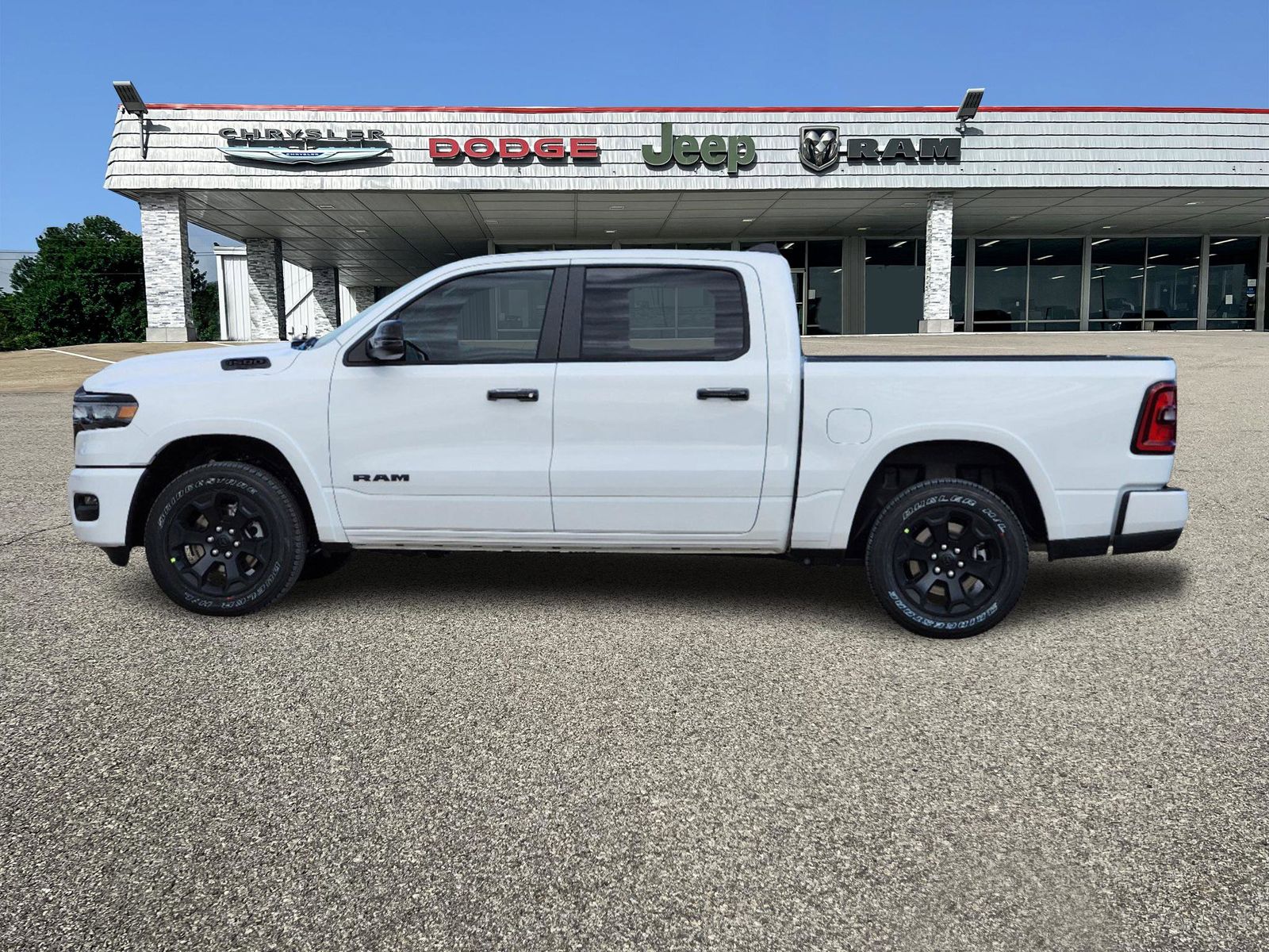 2025 Ram 1500 Big Horn/Lone Star 3