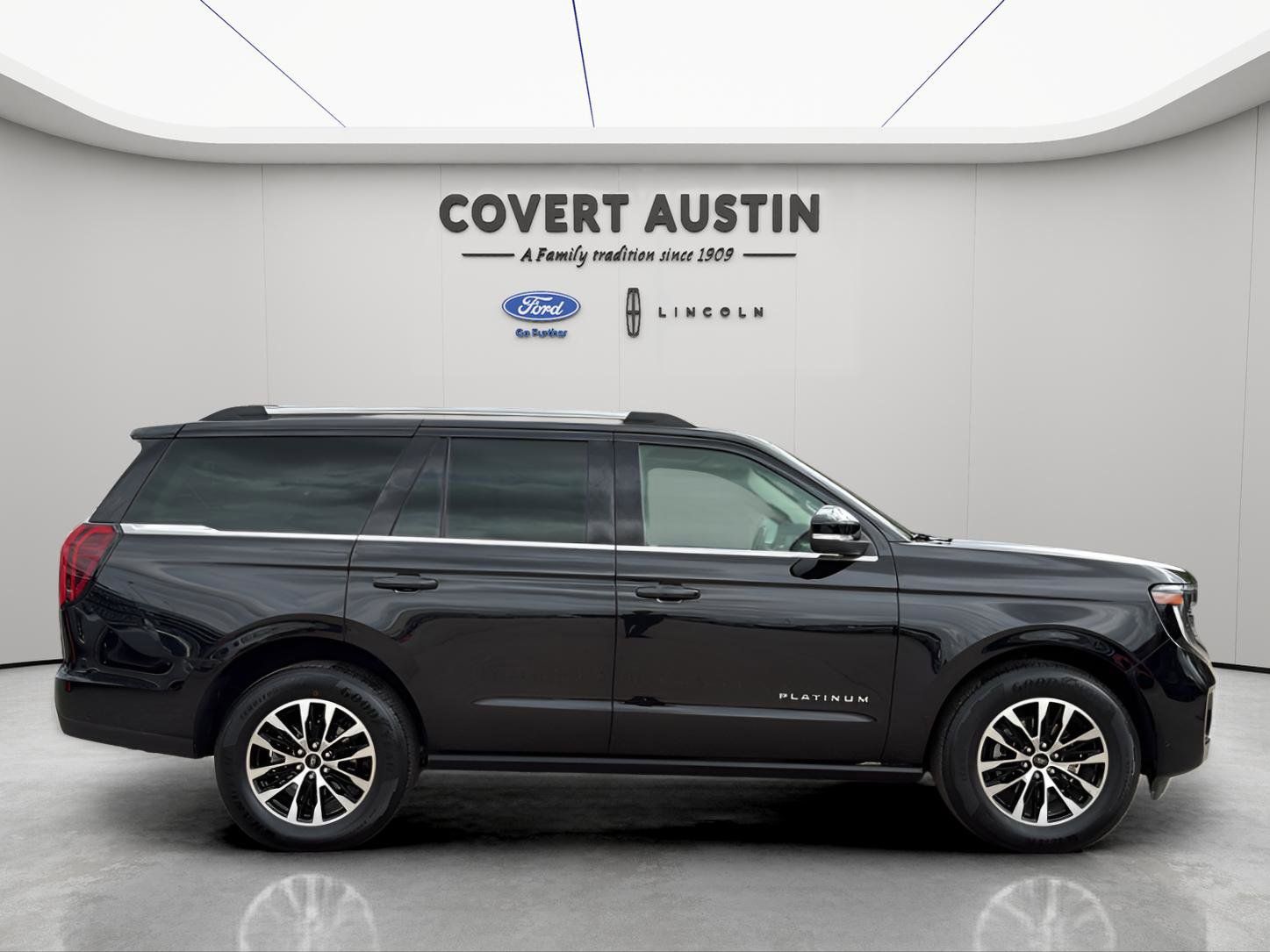 Used Car 2025 Ford Expedition  Platinum For Sale Under $80,000 In Austin, Texas