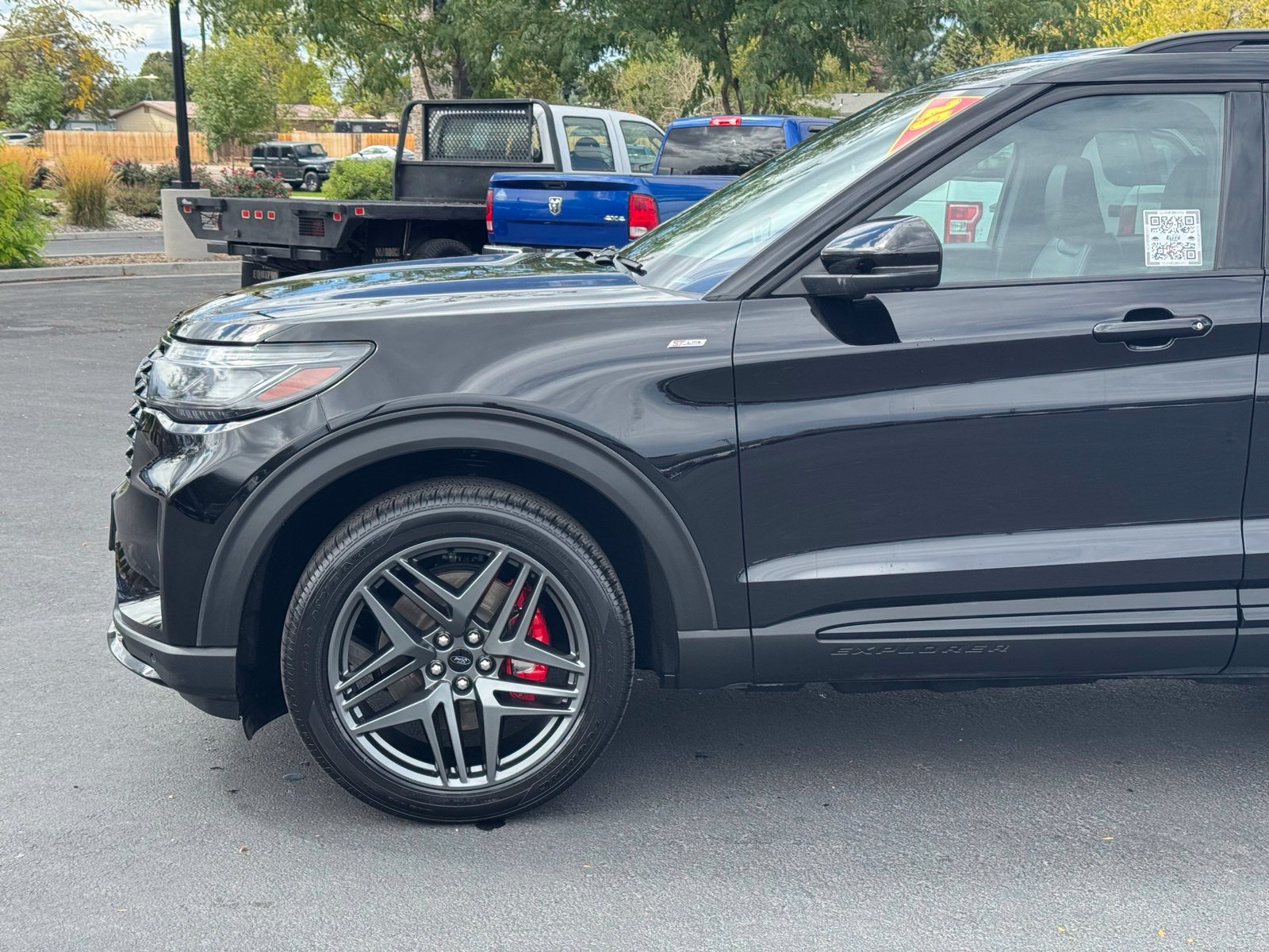 Used 2025 Ford Explorer SUV