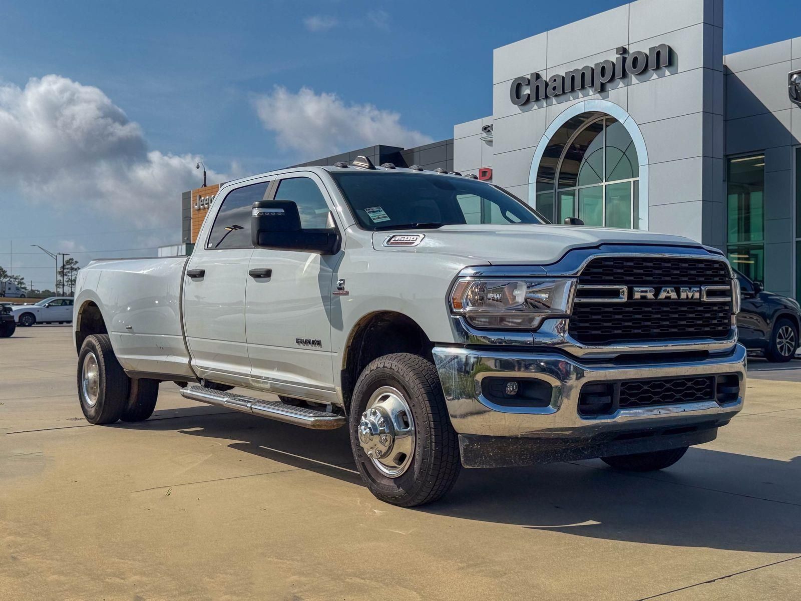 2024 RAM 3500 Big Horn Crew Cab LB DRW 4WD
