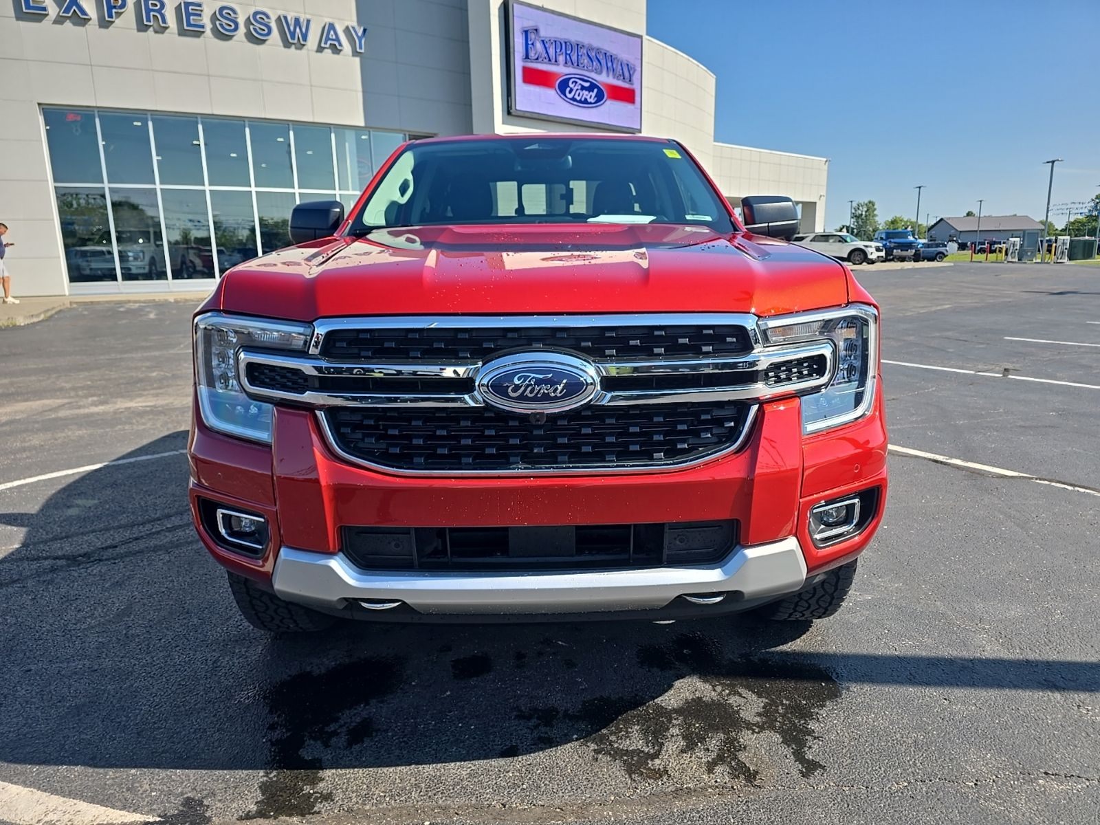 2024 Ford Ranger image 2