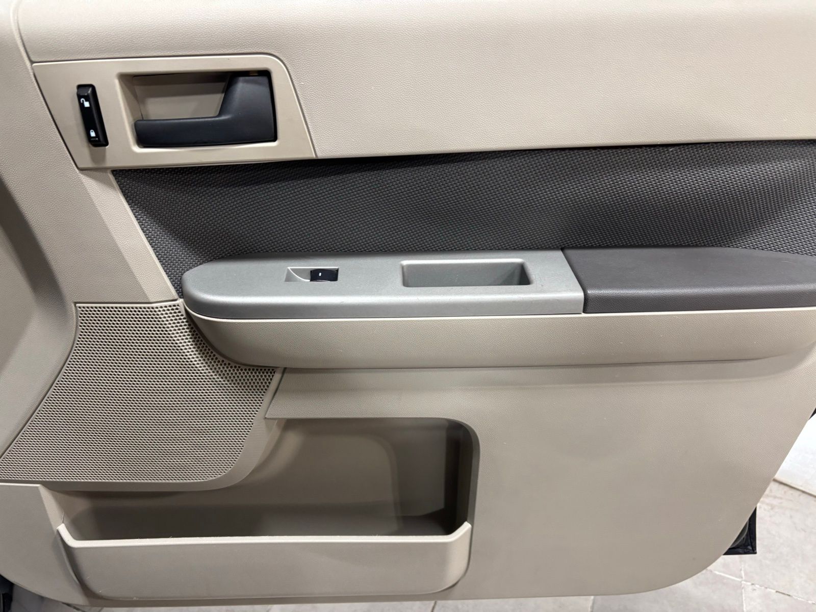 Used Car 2009 Ford Escape  Xlt For Sale Under $10,000 In Austin, Texas