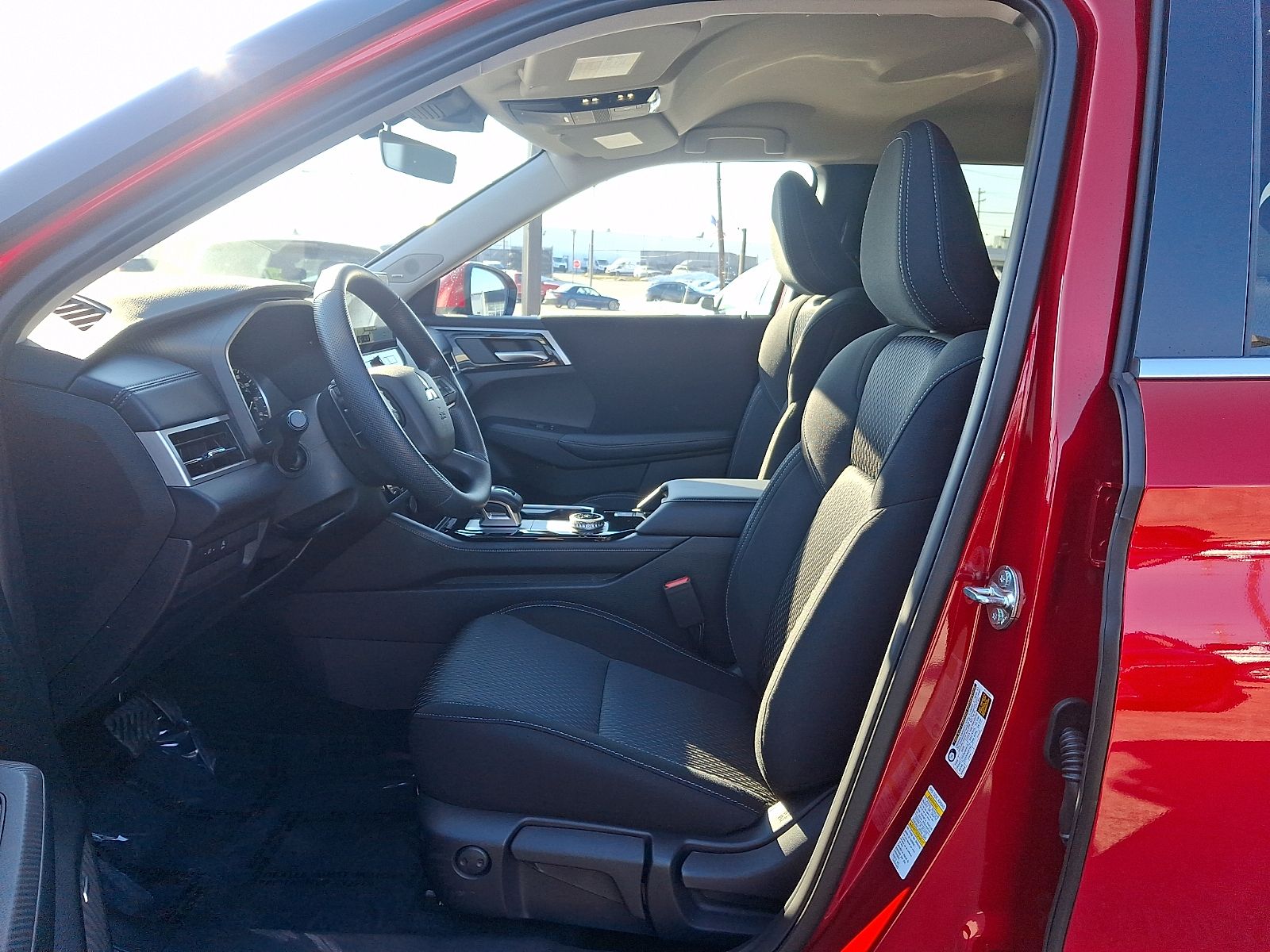 2026 Mitsubishi Outlander ES - Photo 12