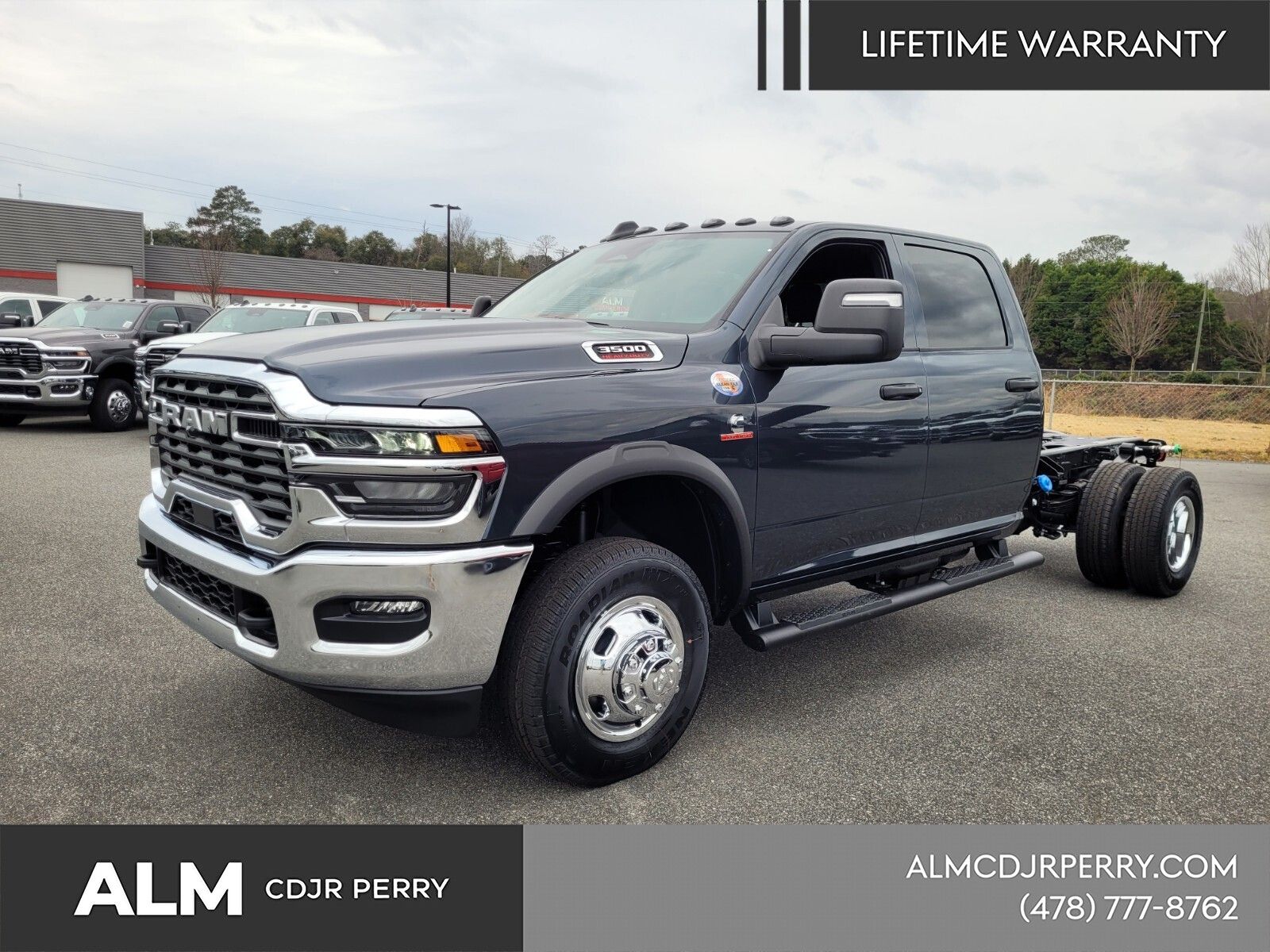 Forged Blue Metallic 2026 RAM 3500 Chassis Tradesman Crew Cab LB DRW 4WD Pickup Truck Four-Wheel Drive 8-Speed Automatic