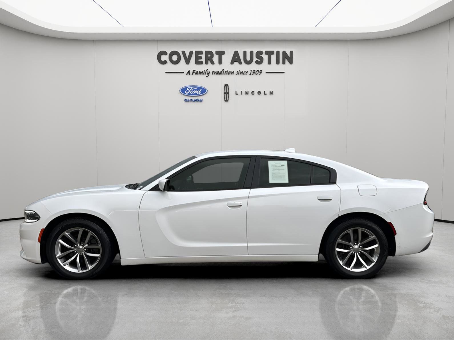 Used Car 2015 Dodge Charger  Sxt For Sale Under $15,000 In Austin, Texas