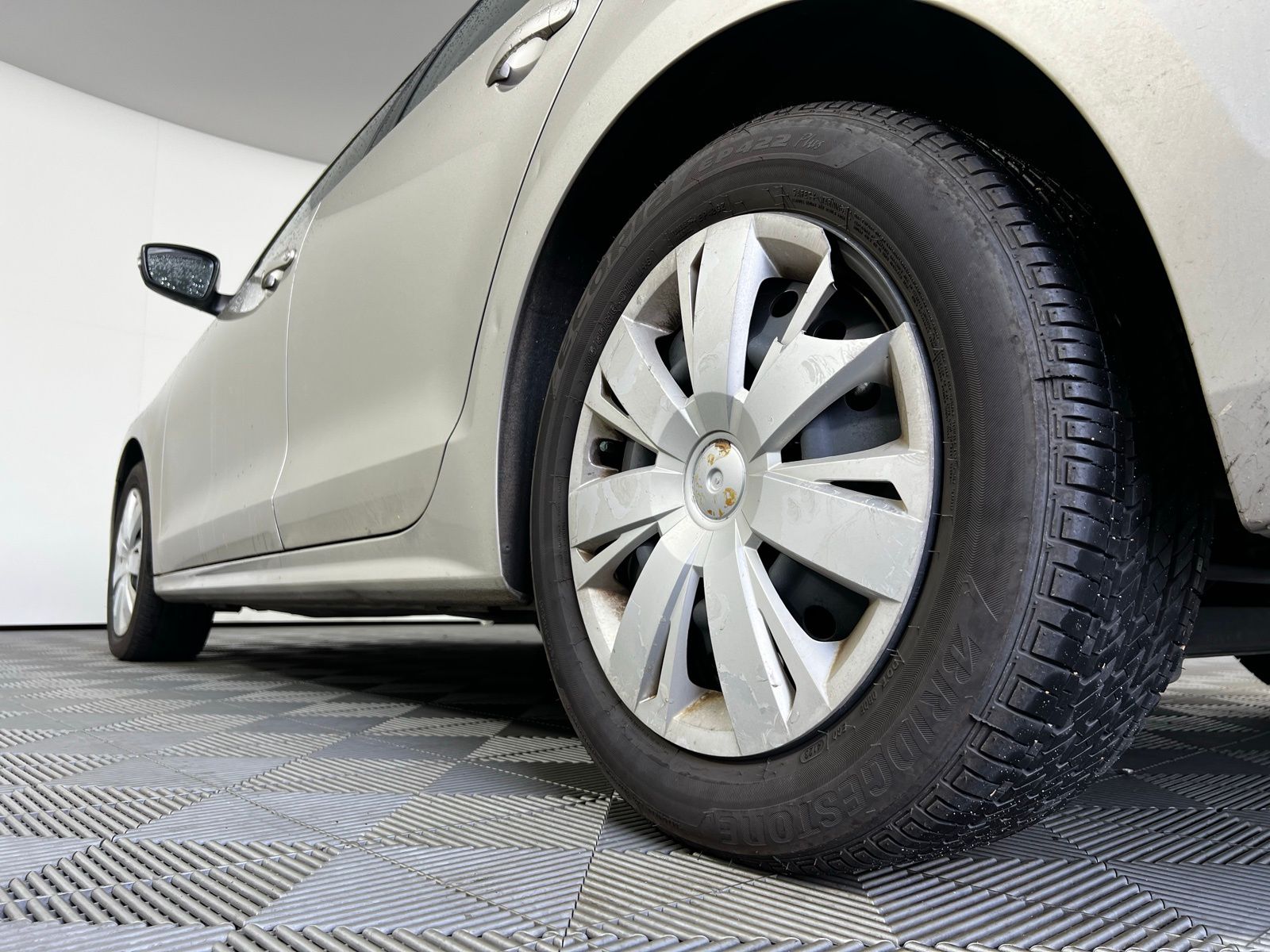 Thumbnail: 2013 Volkswagen Jetta - 12