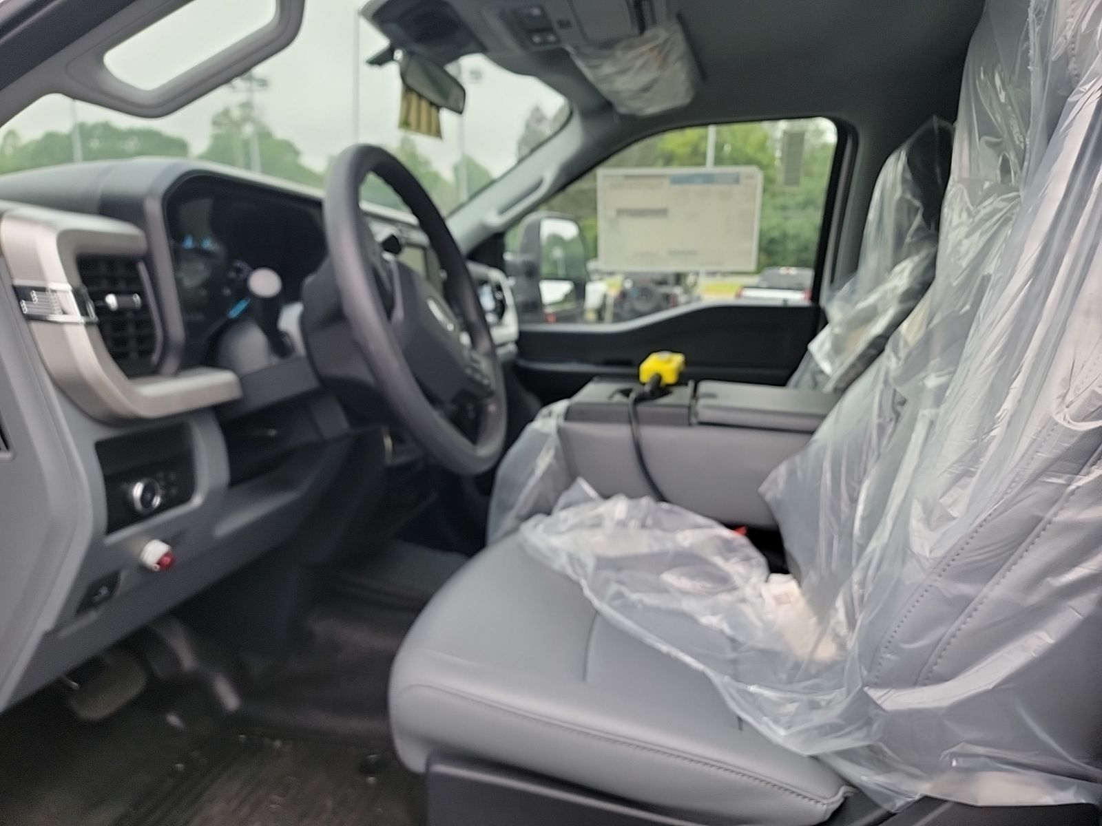 New 2025 Oxford White Ford XL DUMP BODY image 16