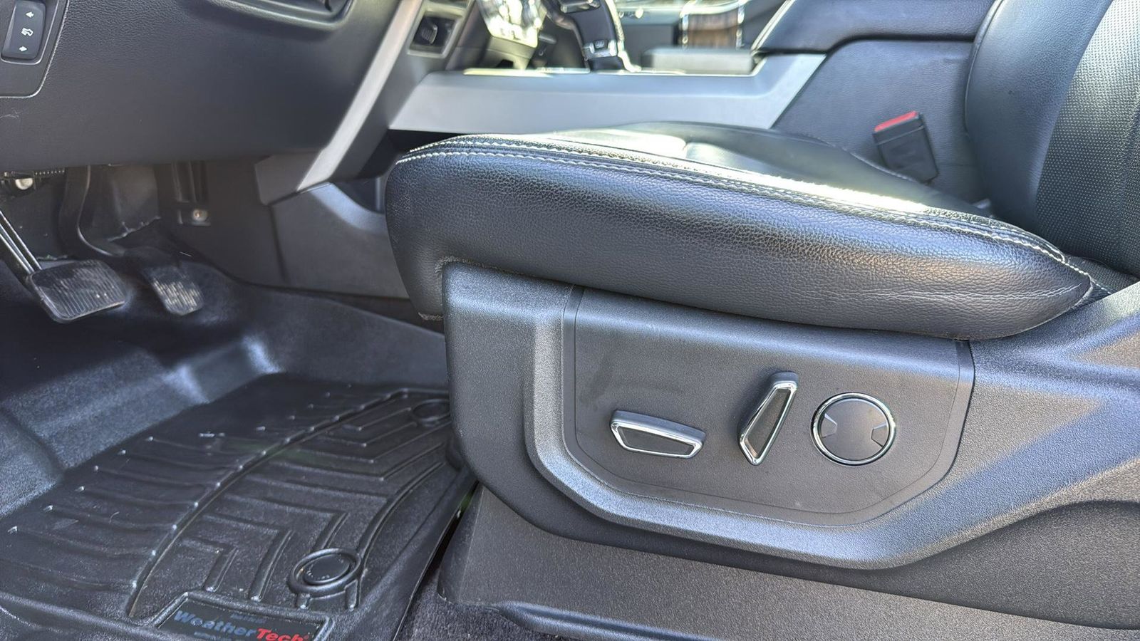 Used Car 2018 Ford F-150  Lariat For Sale Under $30,000 In Austin, Texas