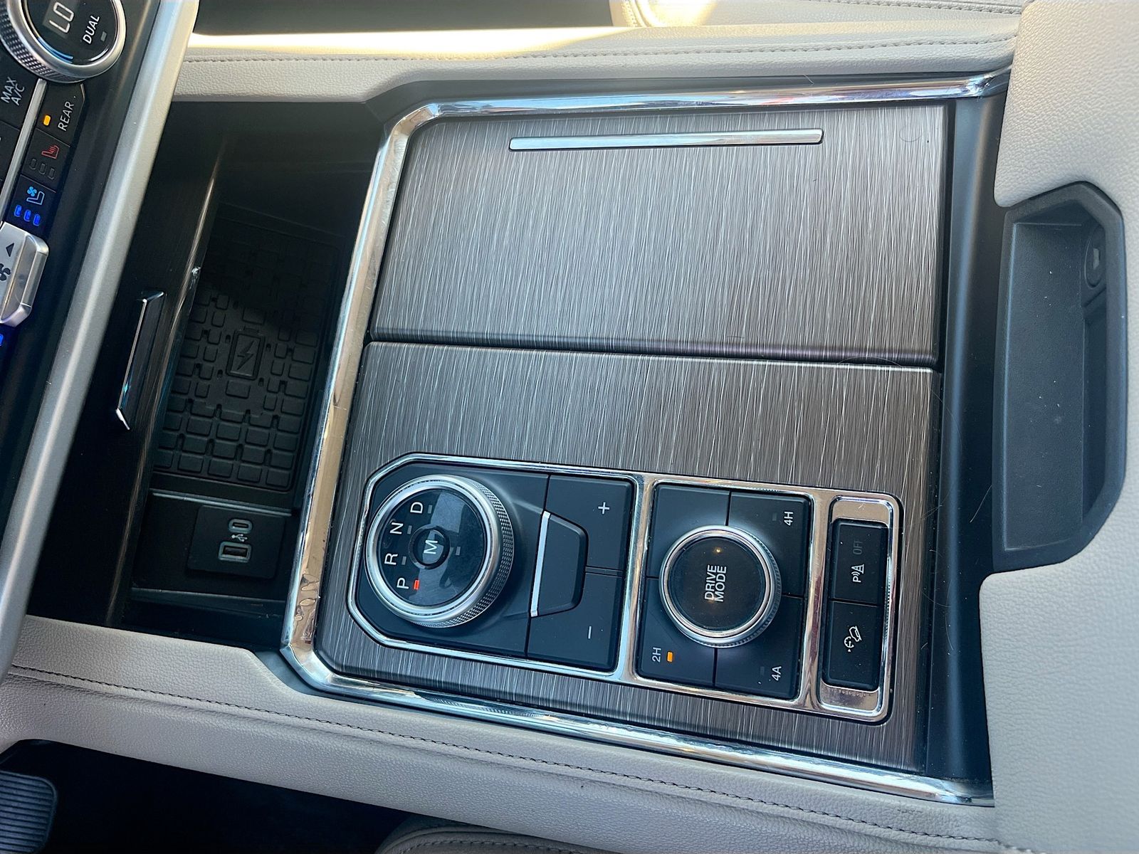 Used 2024 Black Ford Limited image 17