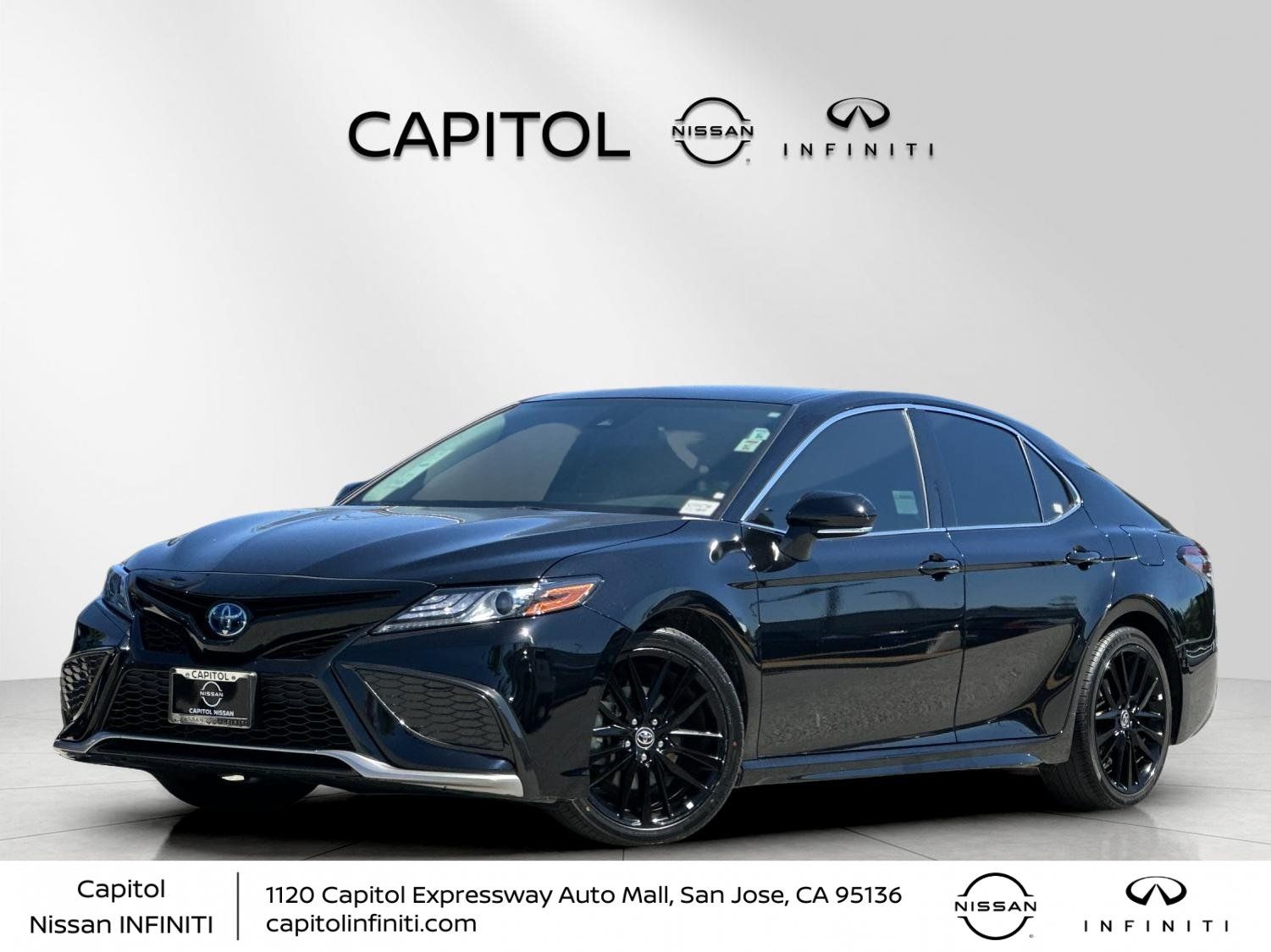 Midnight Black Metallic 2022 Toyota Camry Hybrid Sedan Front-Wheel Drive Continuously Variable Transmission