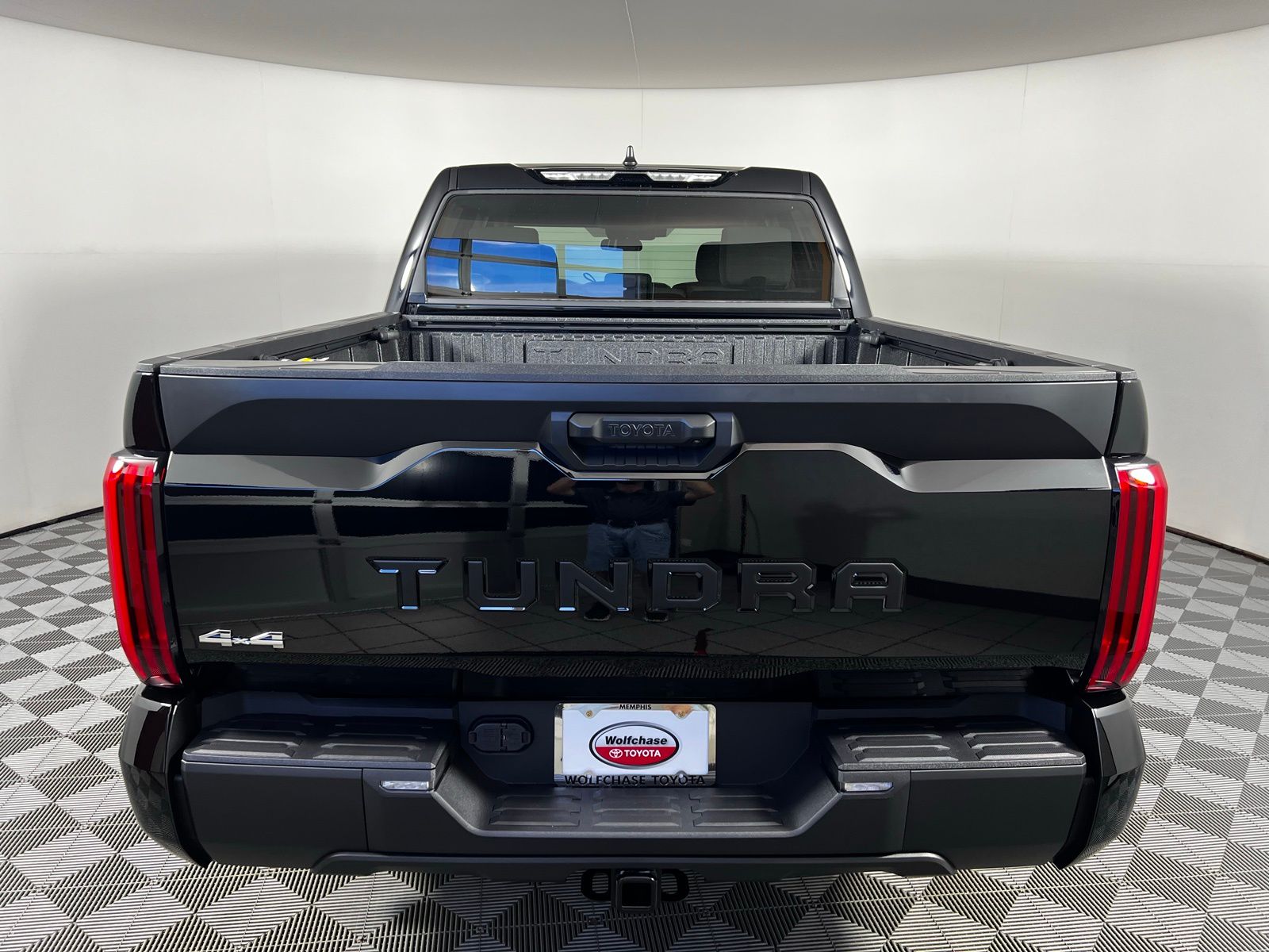 Thumbnail: 2025 Toyota Tundra - 6