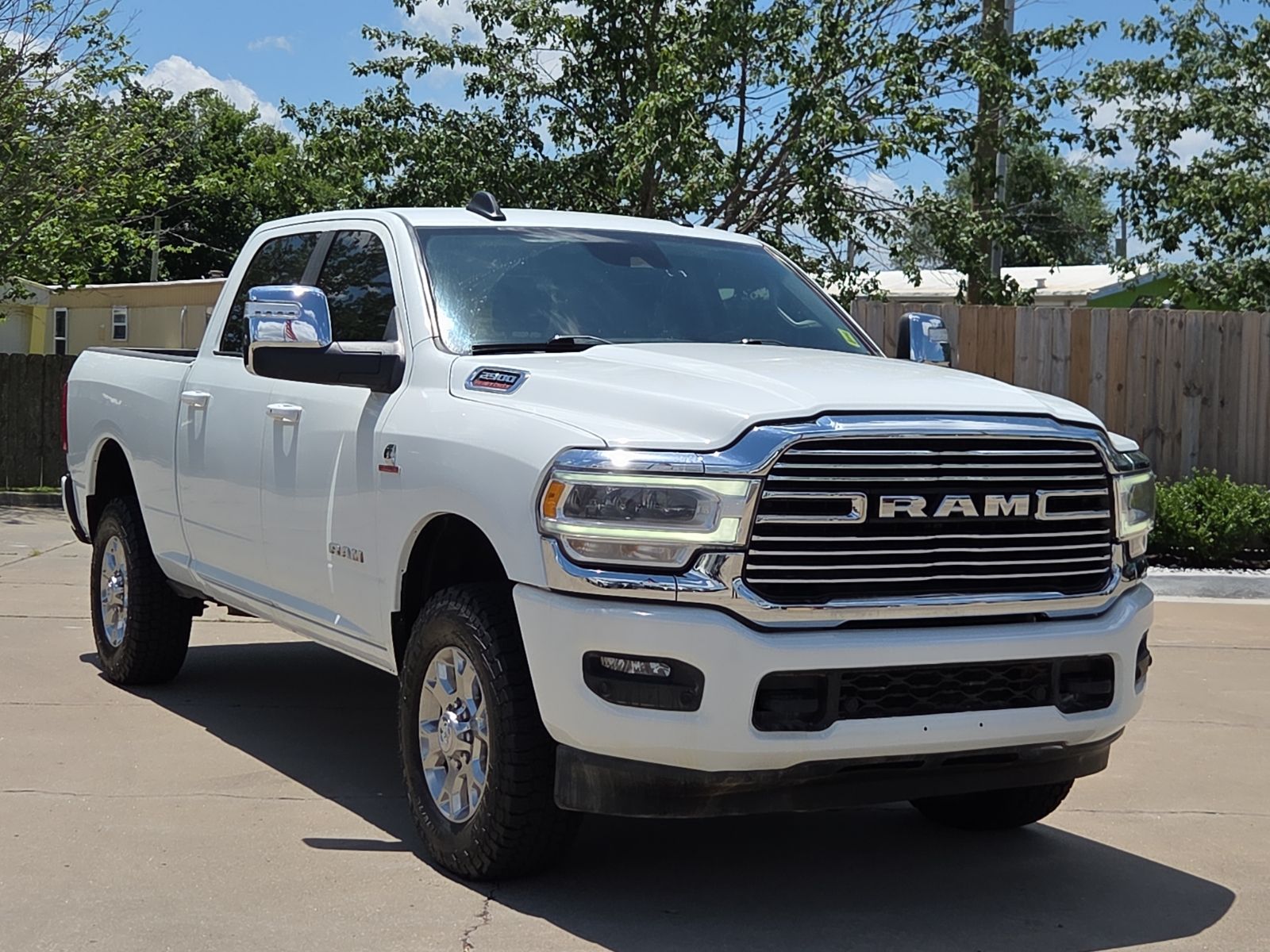 2024 RAM 2500 Laramie Crew Cab 4WD