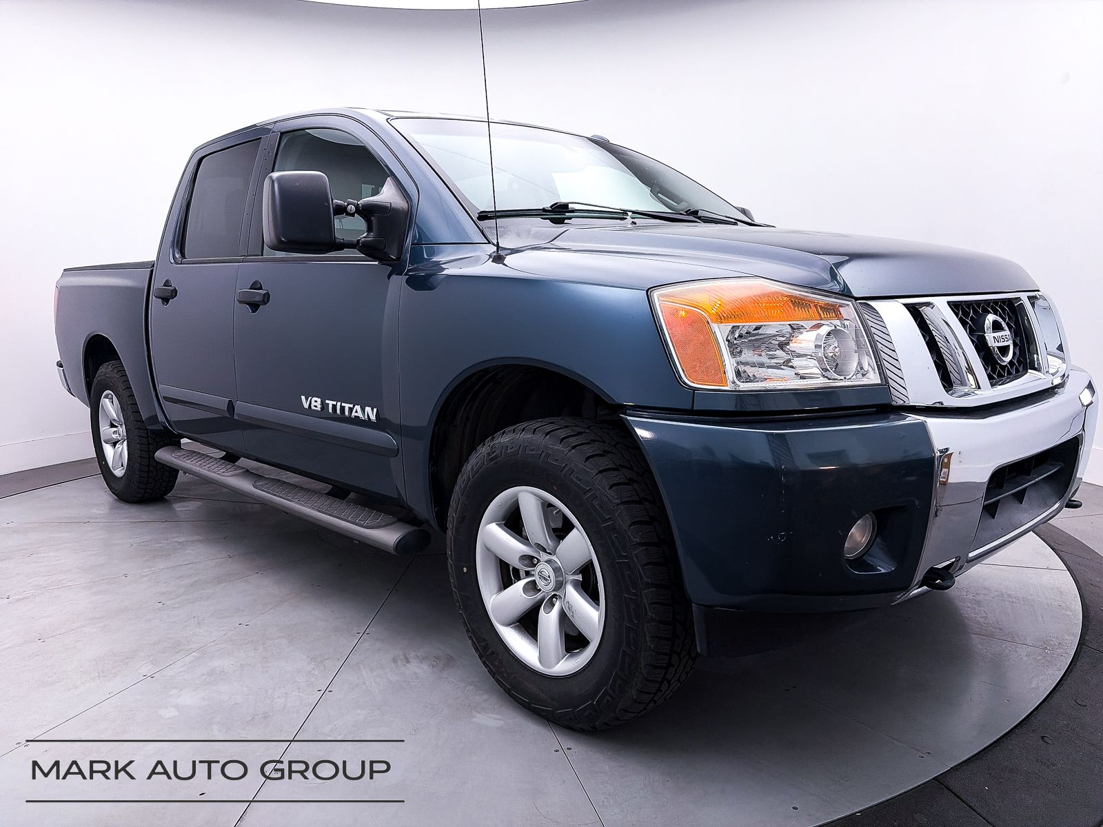 2014 Nissan Titan SV