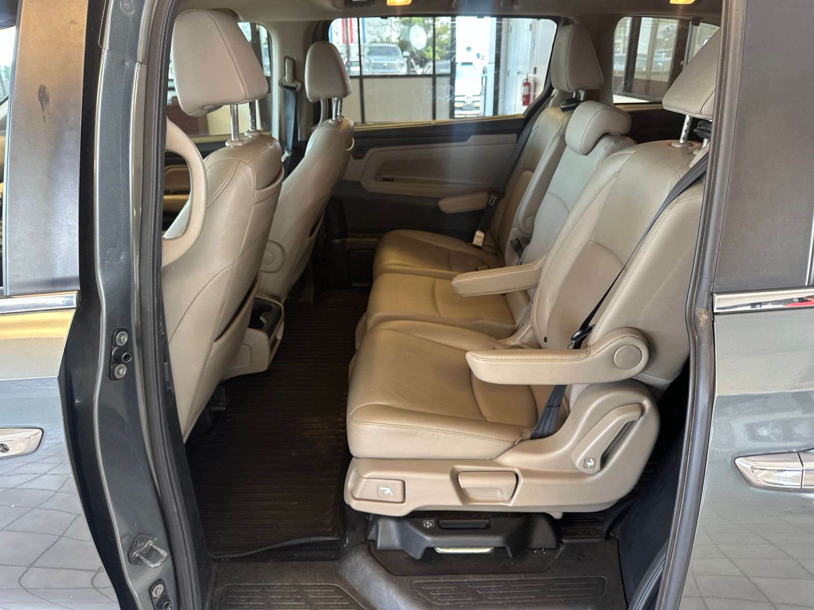 Used 2018 Forest Mist Metallic Honda EX-L image 6