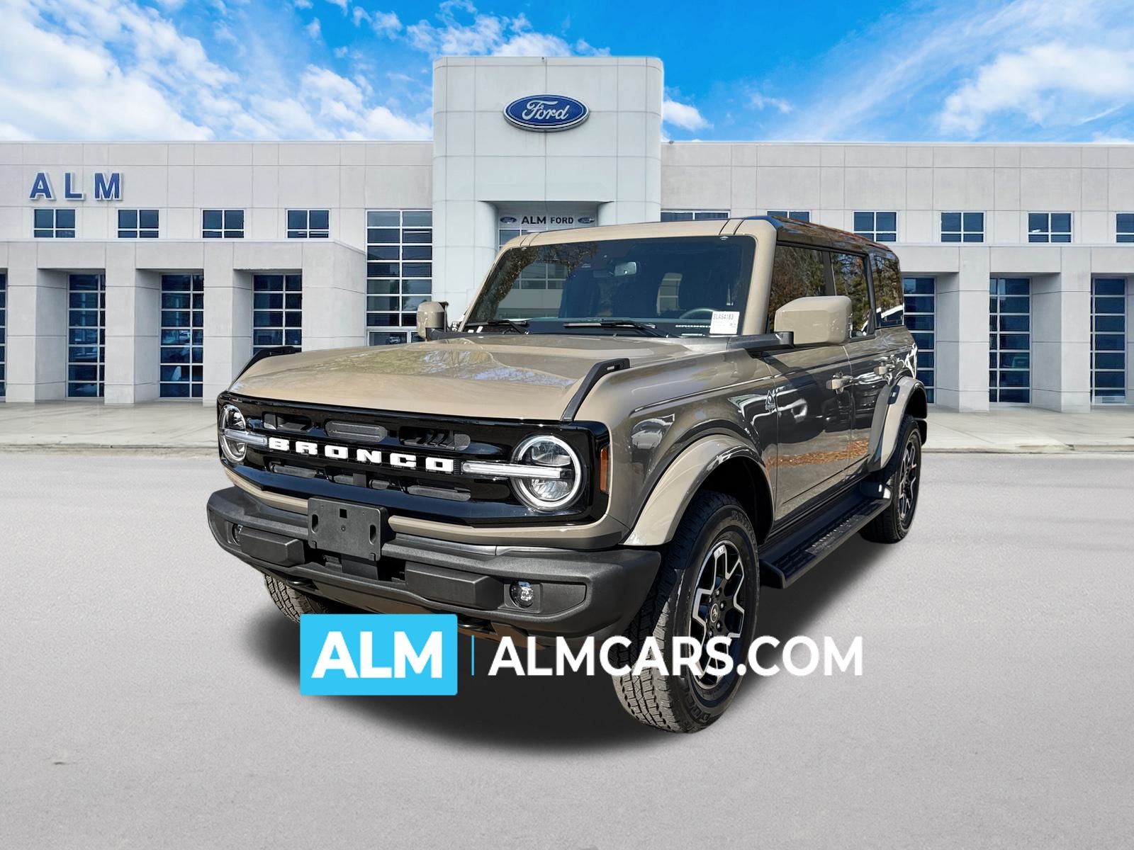 2025 Ford Bronco 4-Door Outer Banks's photo