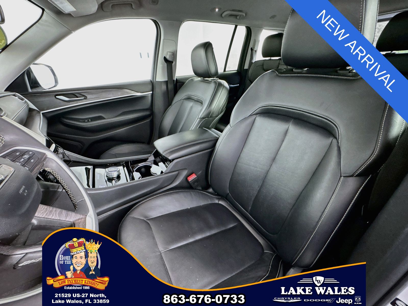 2023 Bright White Clearcoat Jeep Grand Cherokee Limited 4X4 SUV