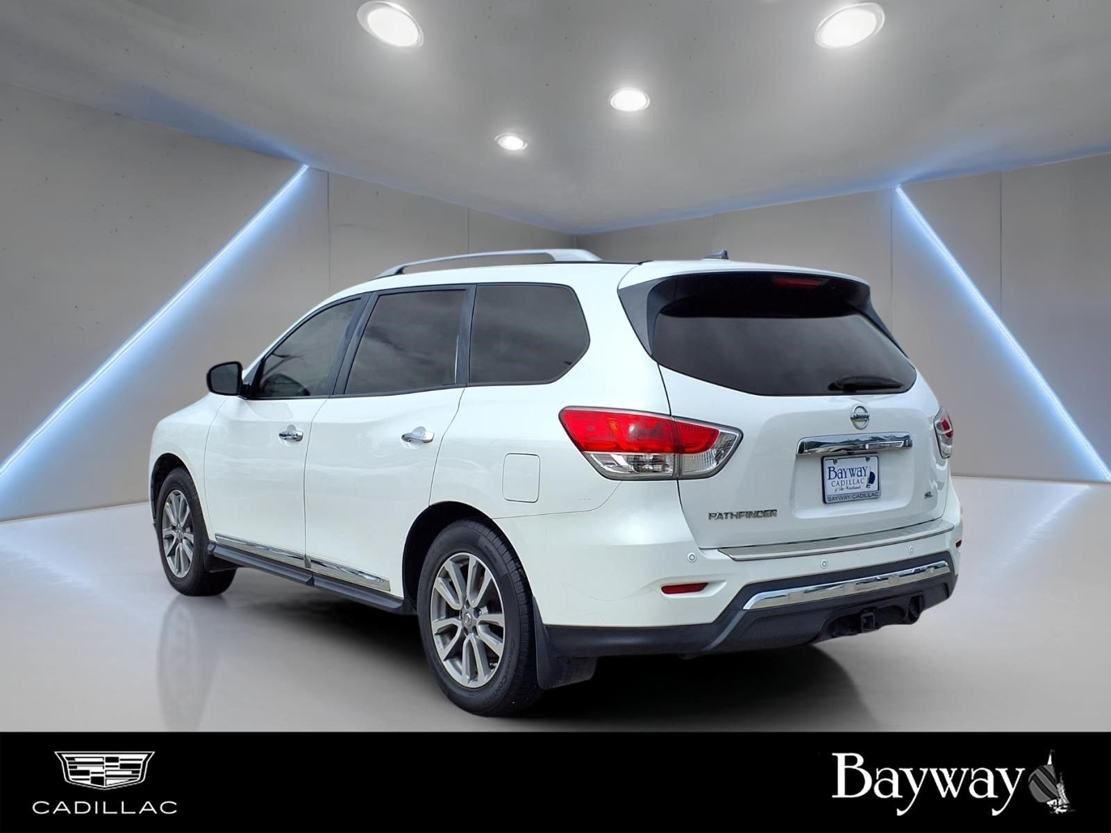 2014 Nissan Pathfinder SL White at Joe Myers Mazda Kia