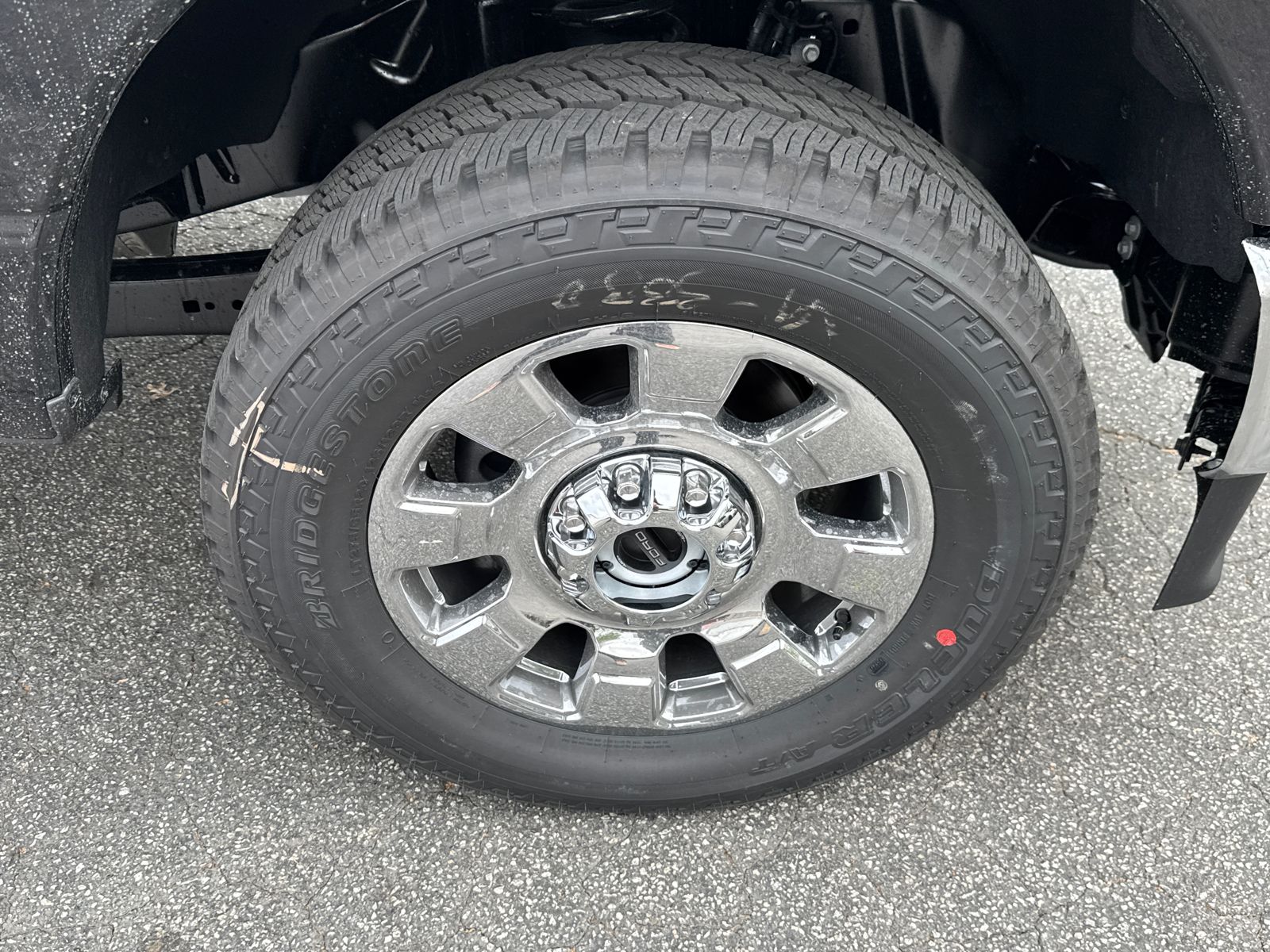 New 2026 Agate Black Metallic Ford F-250® Lariat® image 15
