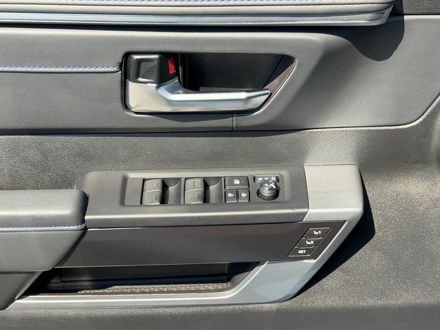 Used 2023 Pearl Toyota Platinum image 27