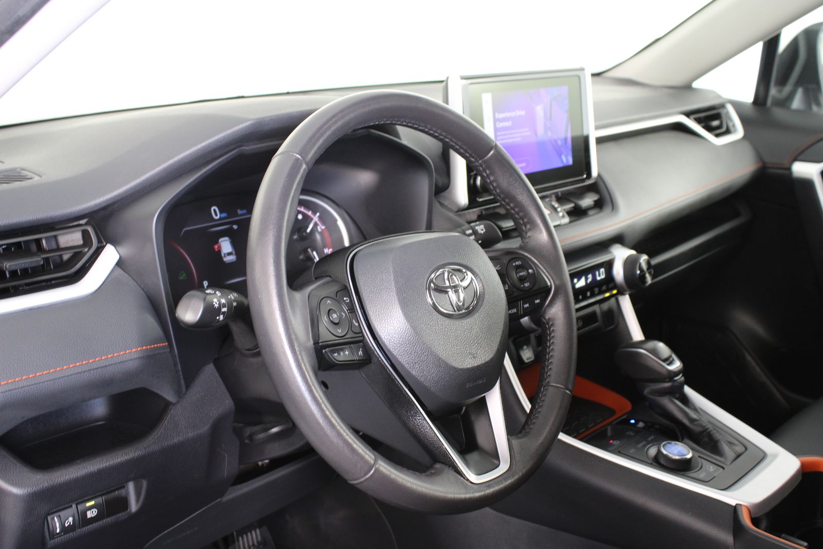 Used 2024 White Toyota Adventure image 10