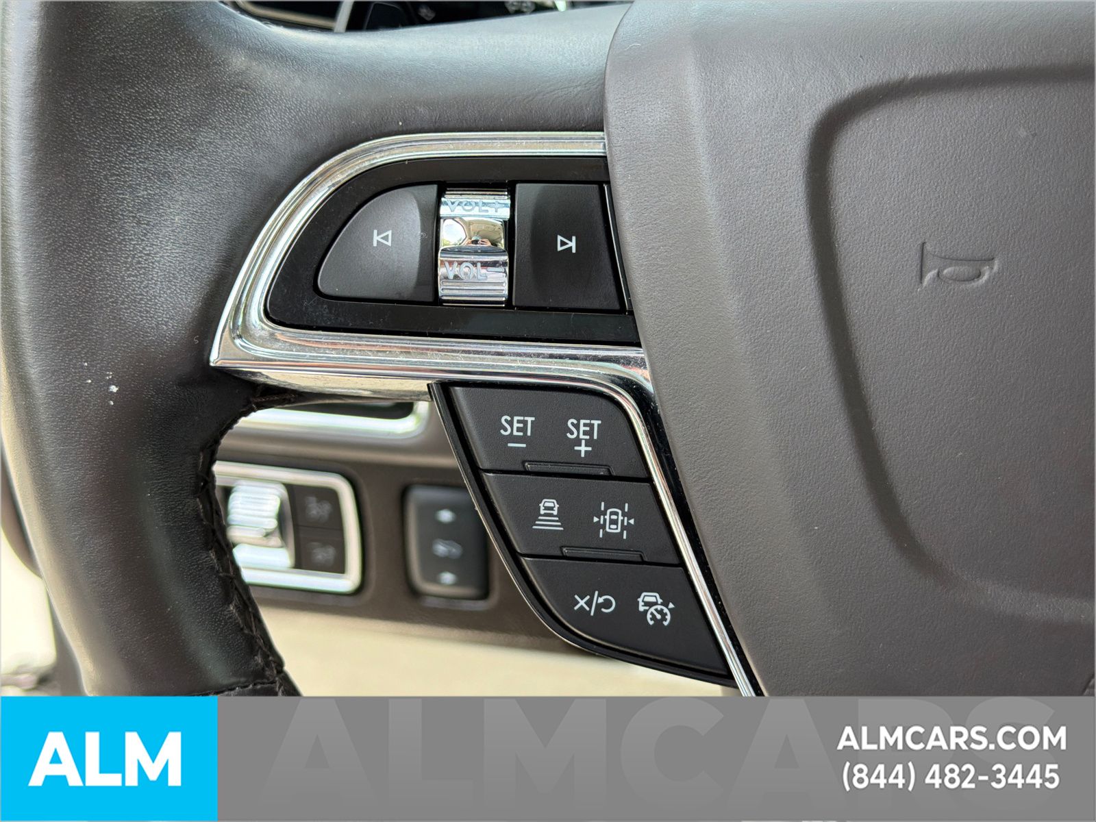 Used 2023 White Lincoln Black Label image 31