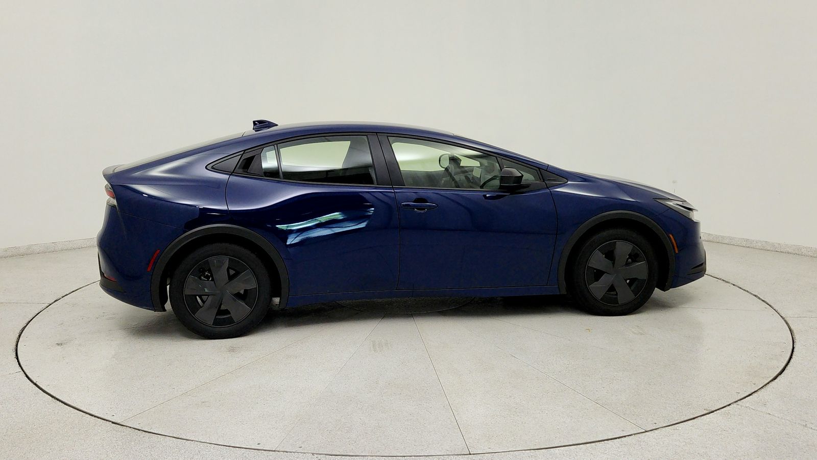 Used 2025 Blue Toyota LE image 8