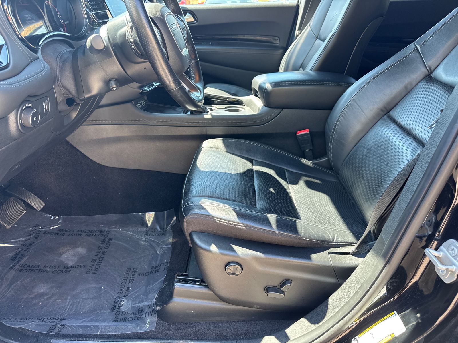Used 2022 Black Dodge Citadel image 9