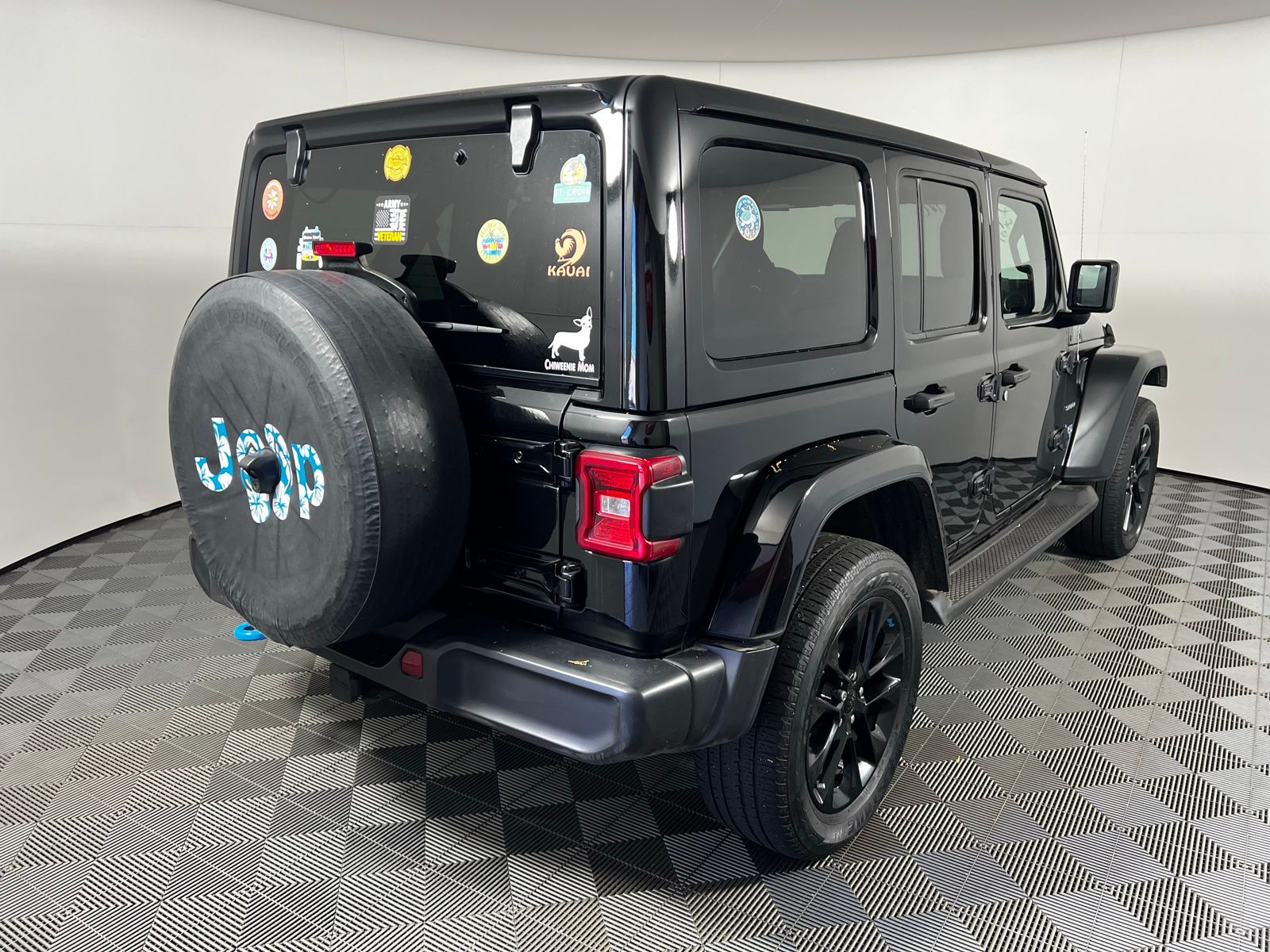 Thumbnail: 2022 Jeep Wrangler - 5