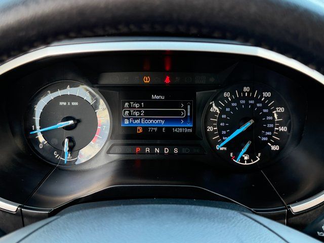 Certified Used 2018 Magnetic Metallic Ford SEL image 6