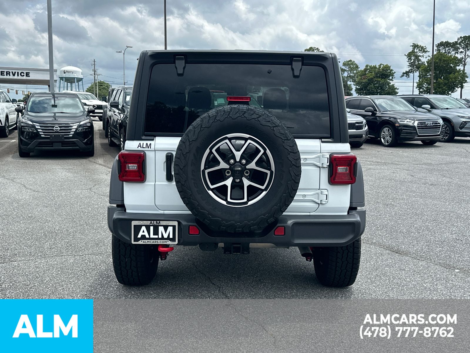 Used 2025 White Jeep Rubicon image 6