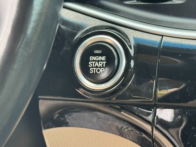 Used 2015 Black Kia EX image 27