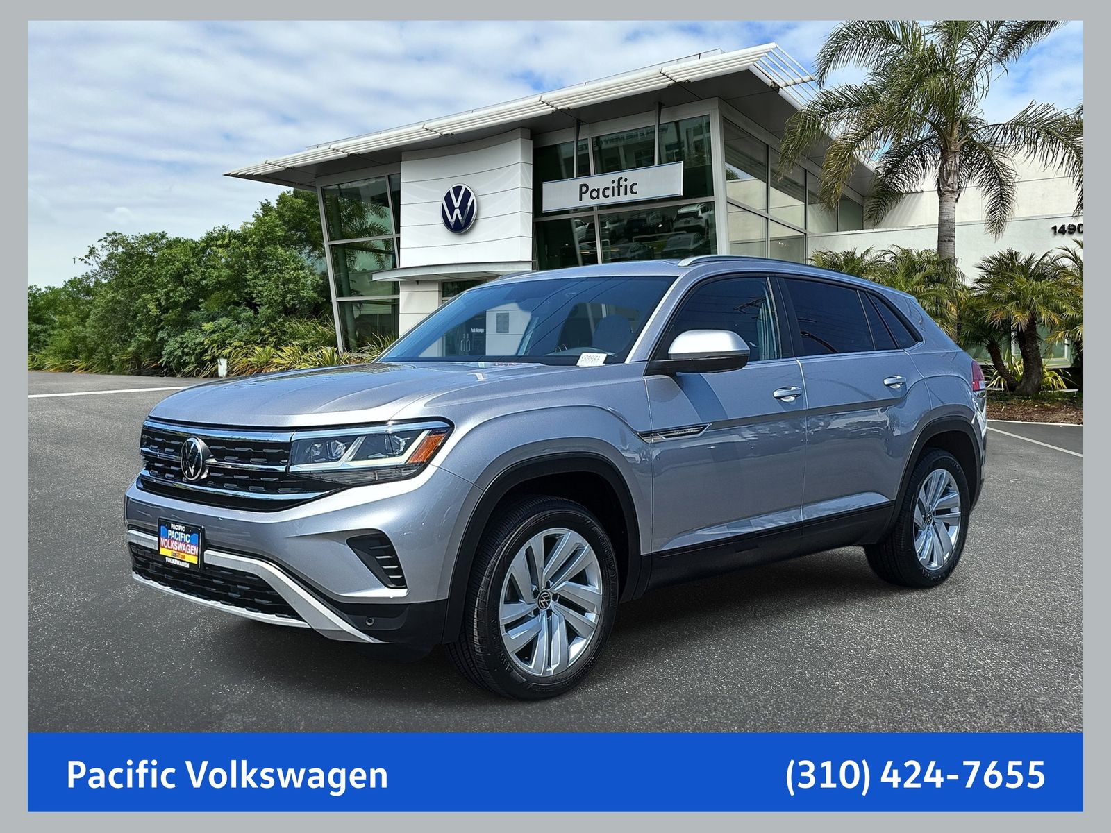 Pyrite Silver Metallic 2022 Volkswagen Atlas Cross Sport SUV / Crossover All-Wheel Drive 8-Speed Automatic