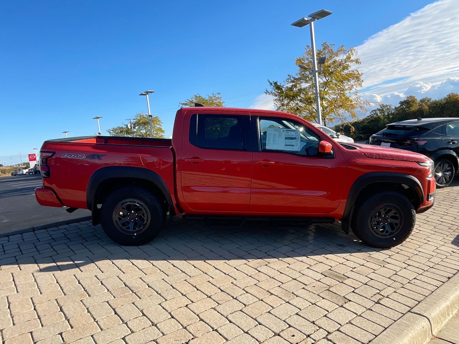 2025 Nissan Frontier PRO-4X 17