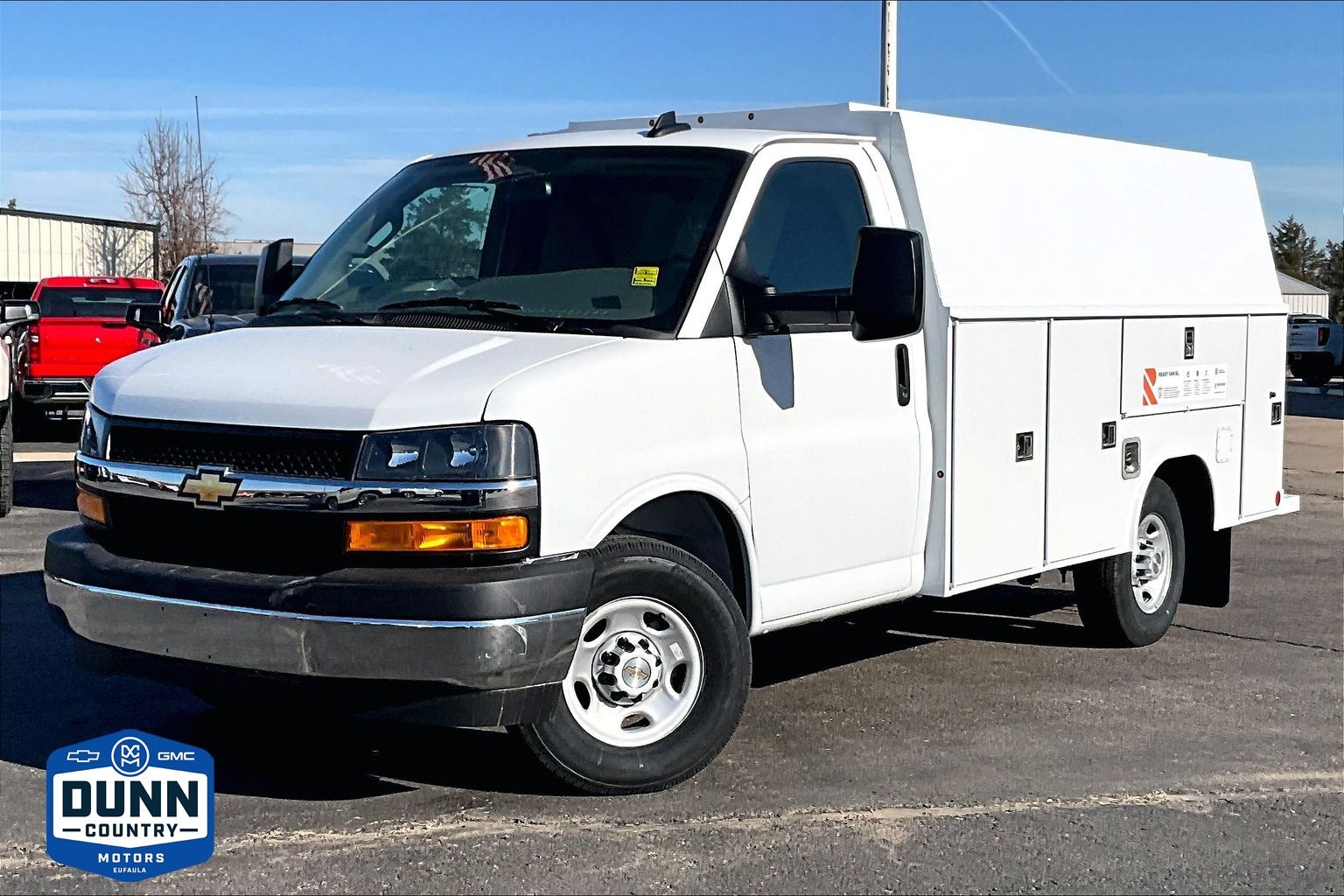 2025 Chevrolet Express Chassis 3500 Cutaway 139